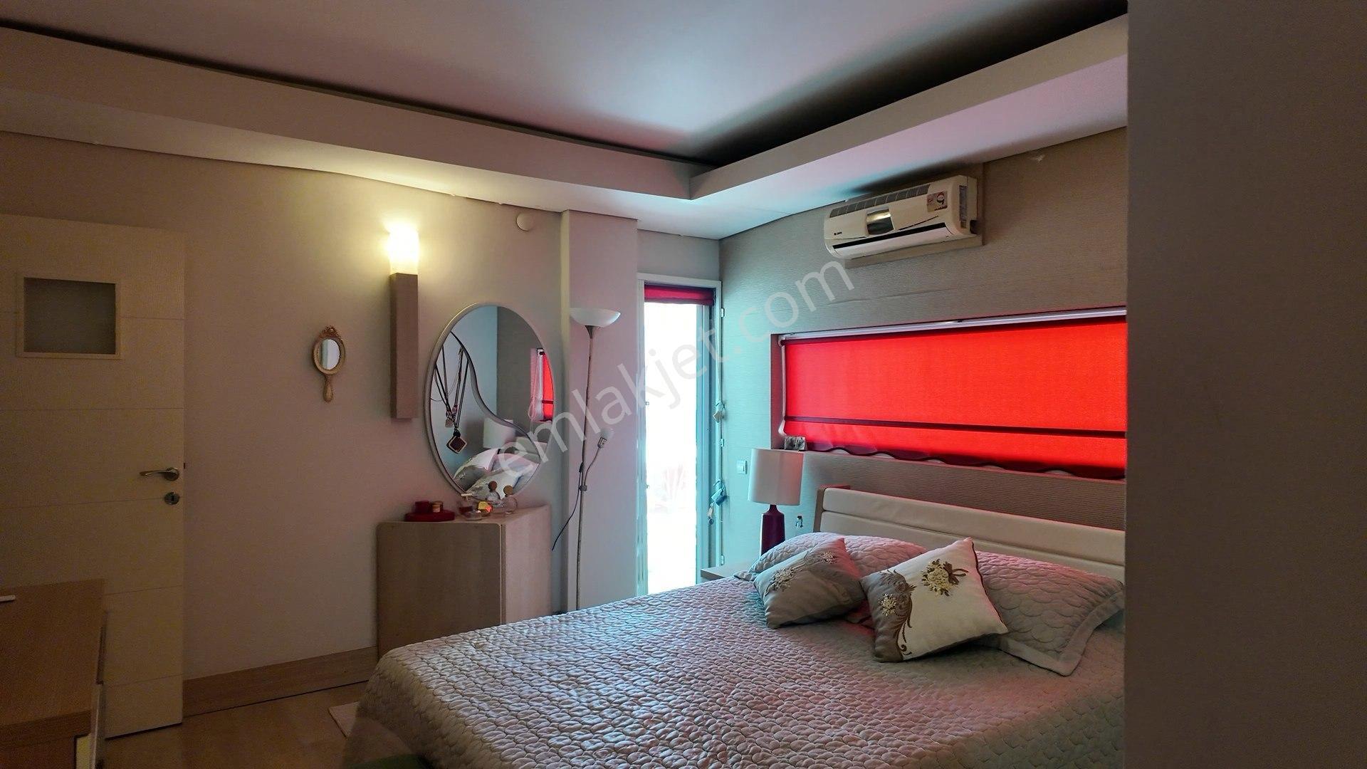 Arapsuyu’nda Site İçi Havuzlu Satılık 4+1 Dubleks Daire — fotoğraf 17