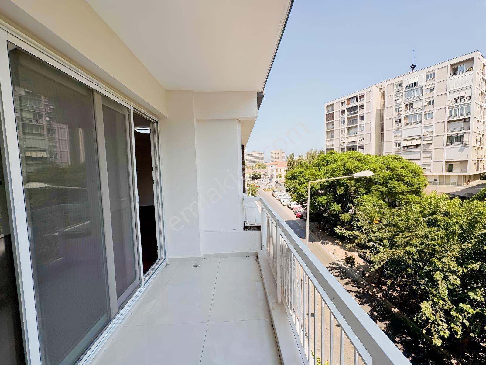 Alsancak Şair Eşref Bulvarı Satılık 3+1 Daire — fotoğraf 4