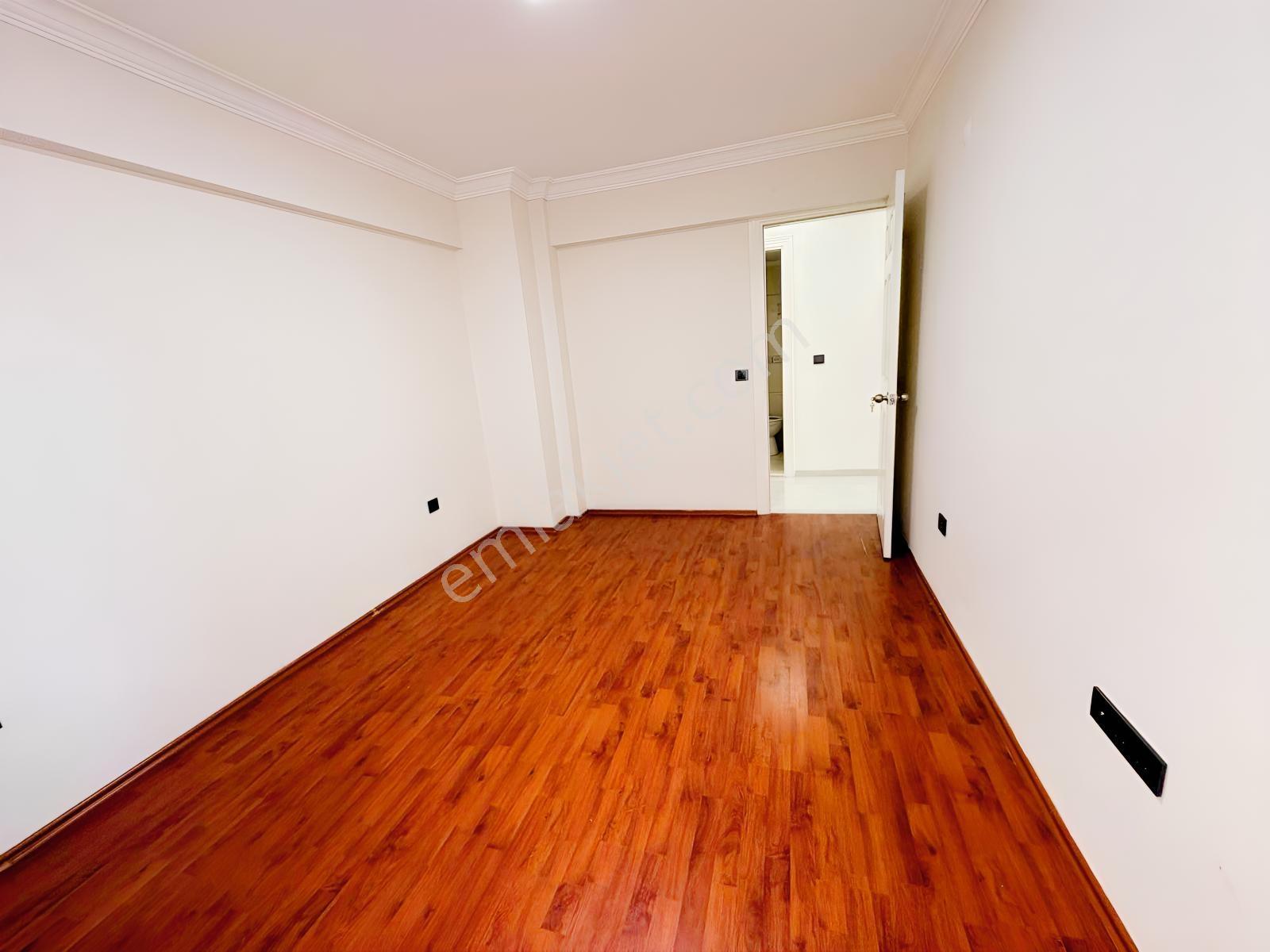 Alsancak Şair Eşref Bulvarı Satılık 3+1 Daire — fotoğraf 19