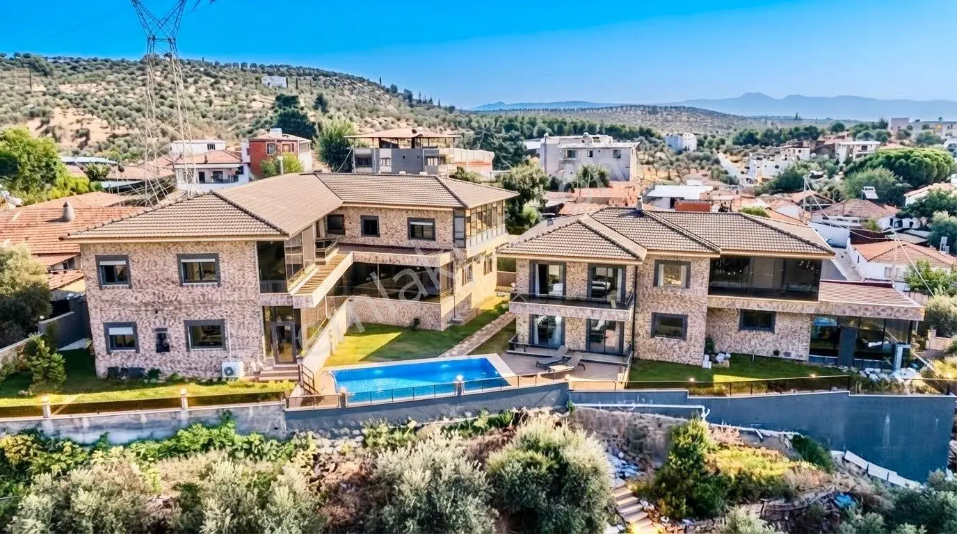 Yetkili Ay Emlaktan Kazdağları Eteklerinde Hayallerinizi Süsleyecek Yüzme Havuzlu Satılık 4+1 Villa — fotoğraf 6