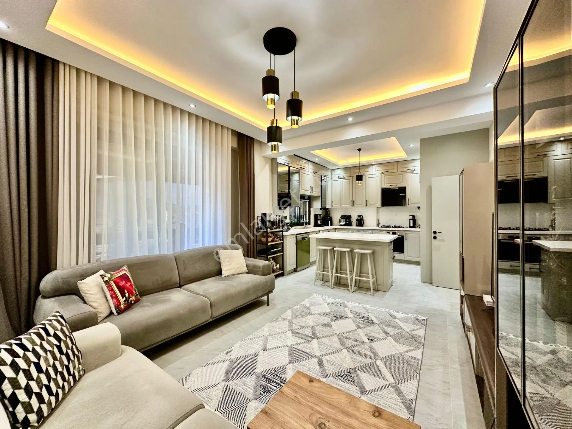 Yetkili Ay Emlaktan Kazdağları Eteklerinde Hayallerinizi Süsleyecek Yüzme Havuzlu Satılık 4+1 Villa — fotoğraf 13