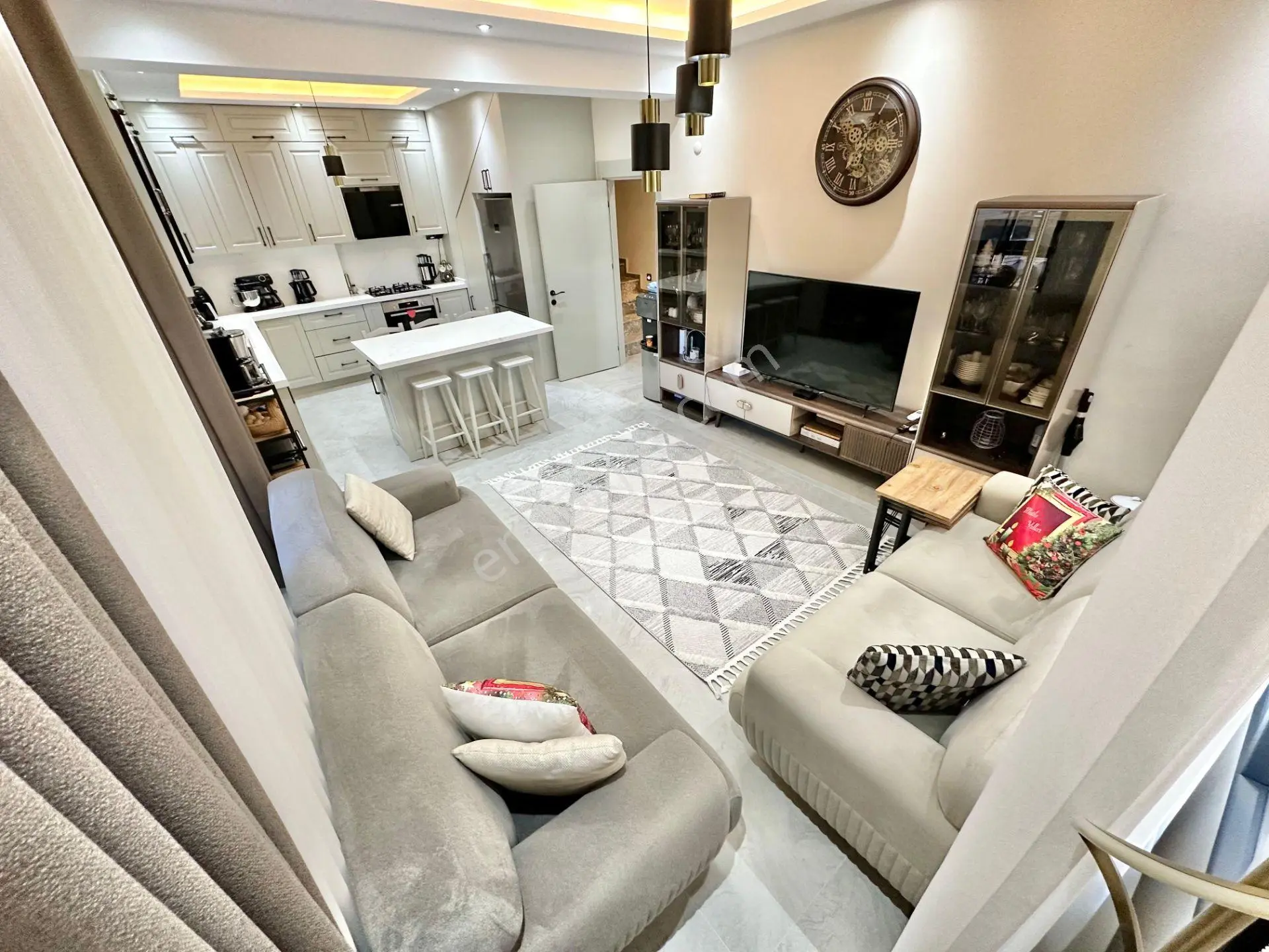 Yetkili Ay Emlaktan Kazdağları Eteklerinde Hayallerinizi Süsleyecek Yüzme Havuzlu Satılık 4+1 Villa — fotoğraf 17