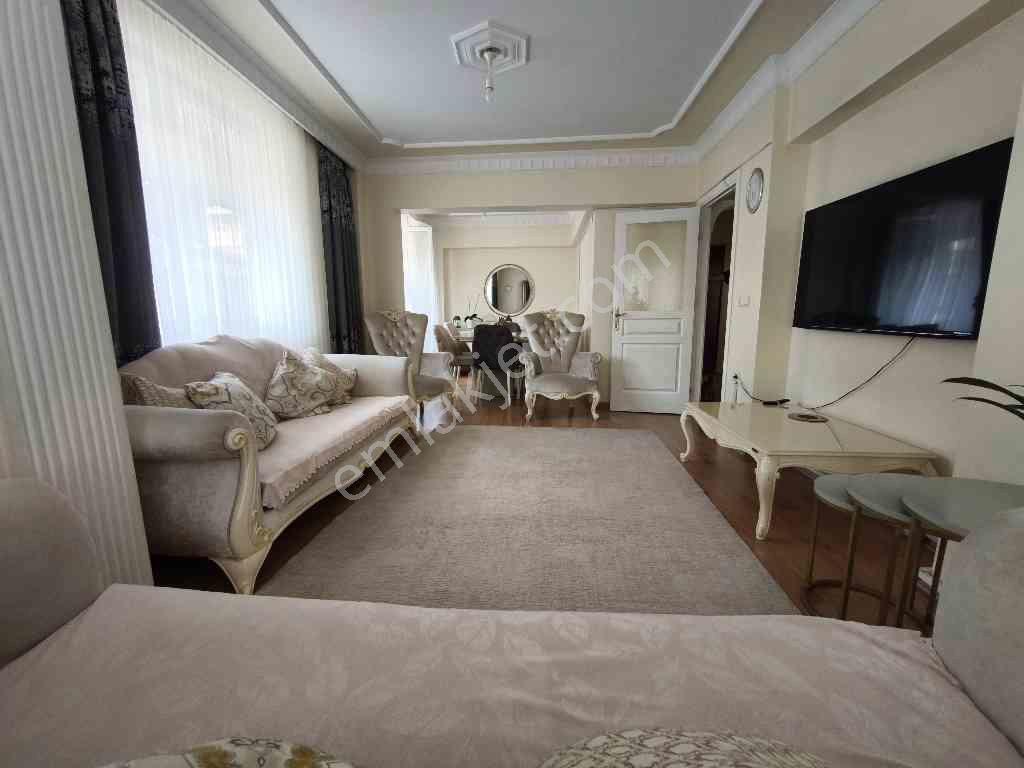 Maltepe’de 3+2, 170 M² Kullanımlı Krediye Uygun Asansörlü — fotoğraf 9