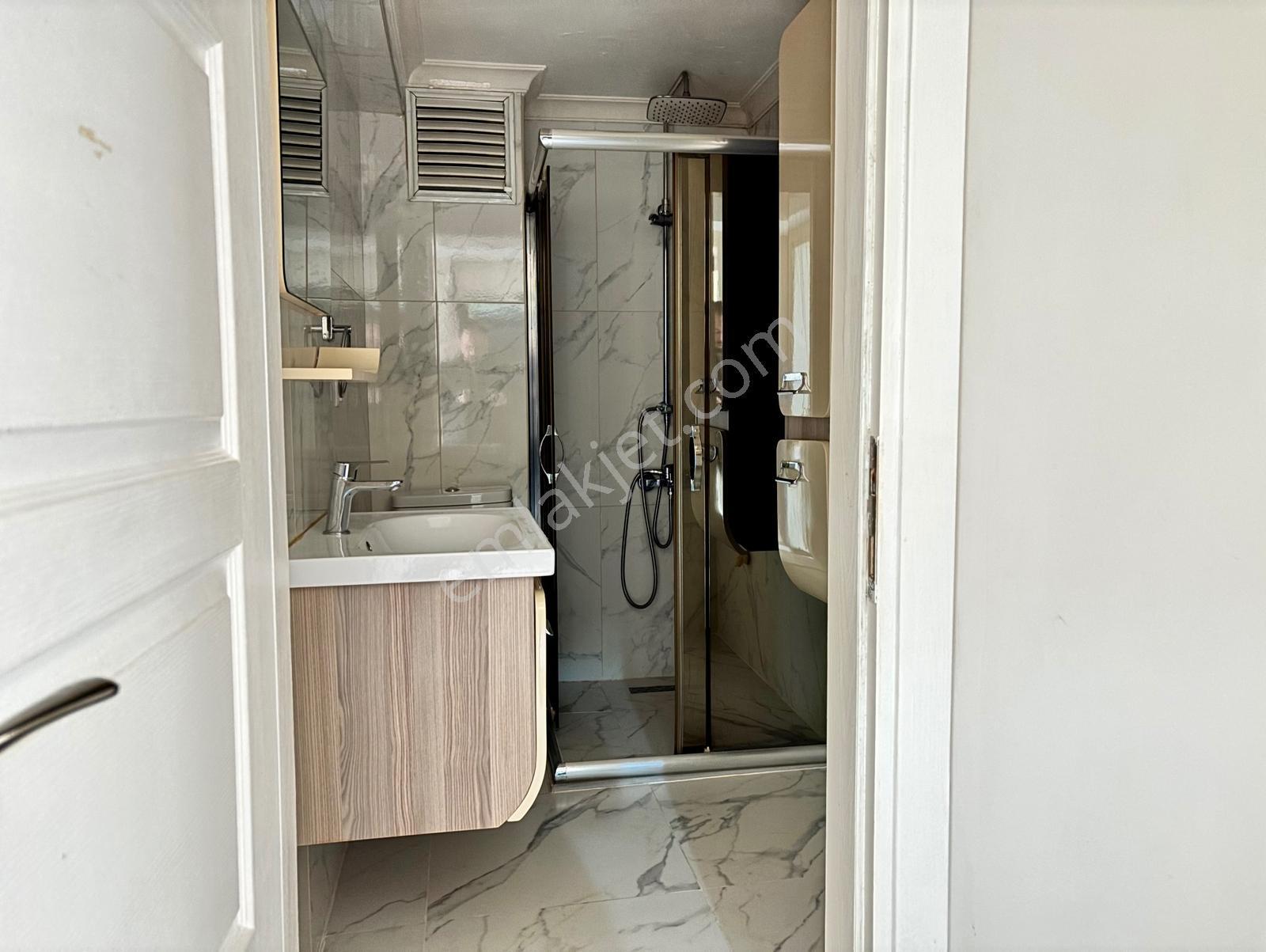 Davutdede Mah.asansörlü Binada Satılık 4+1 Teraslı Dubleks Daire — fotoğraf 14