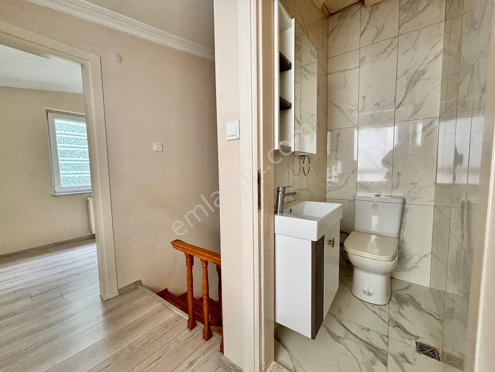 Davutdede Mah.asansörlü Binada Satılık 4+1 Teraslı Dubleks Daire — fotoğraf 15
