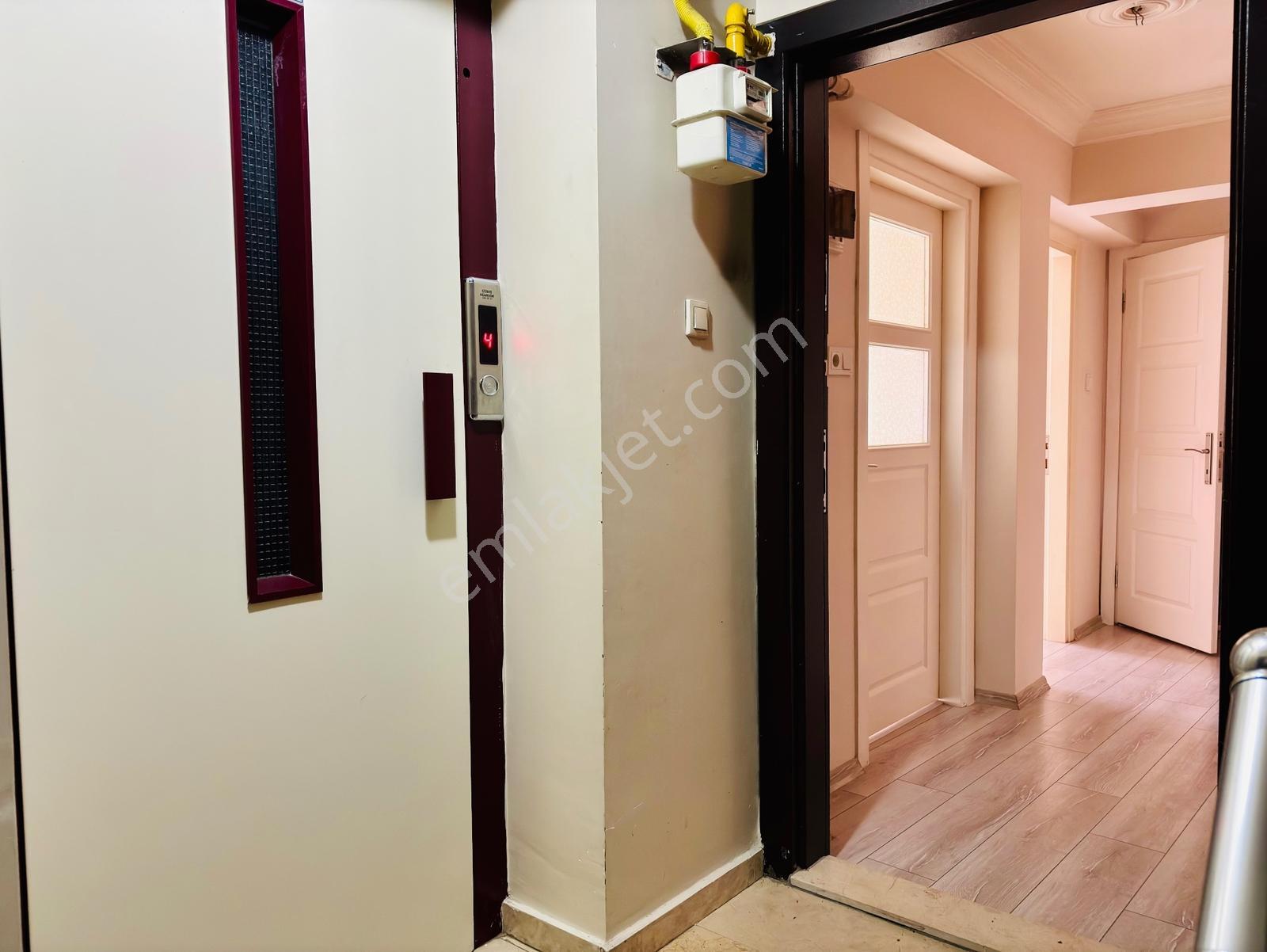 Davutdede Mah.asansörlü Binada Satılık 4+1 Teraslı Dubleks Daire — fotoğraf 24