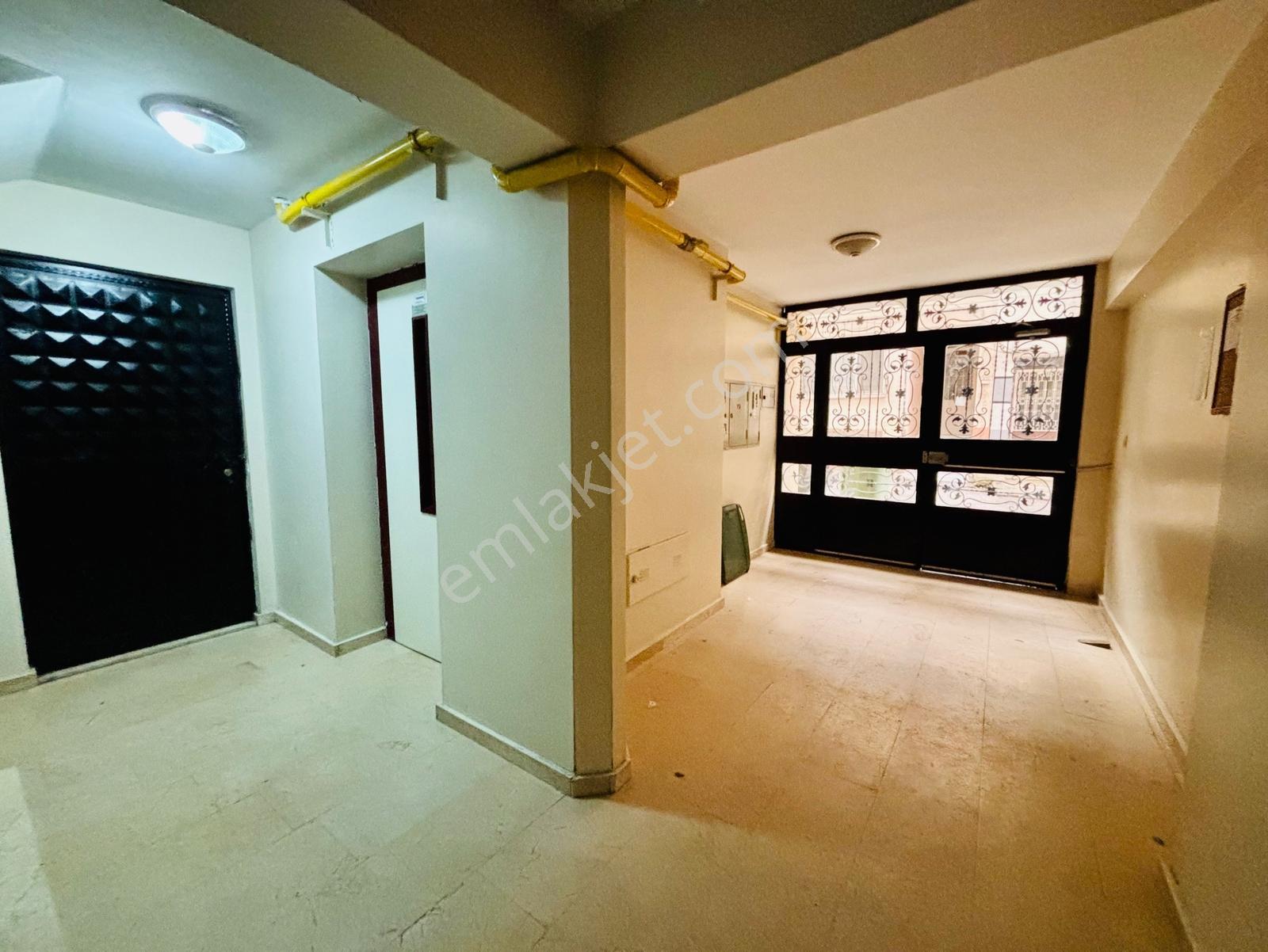 Davutdede Mah.asansörlü Binada Satılık 4+1 Teraslı Dubleks Daire — fotoğraf 26