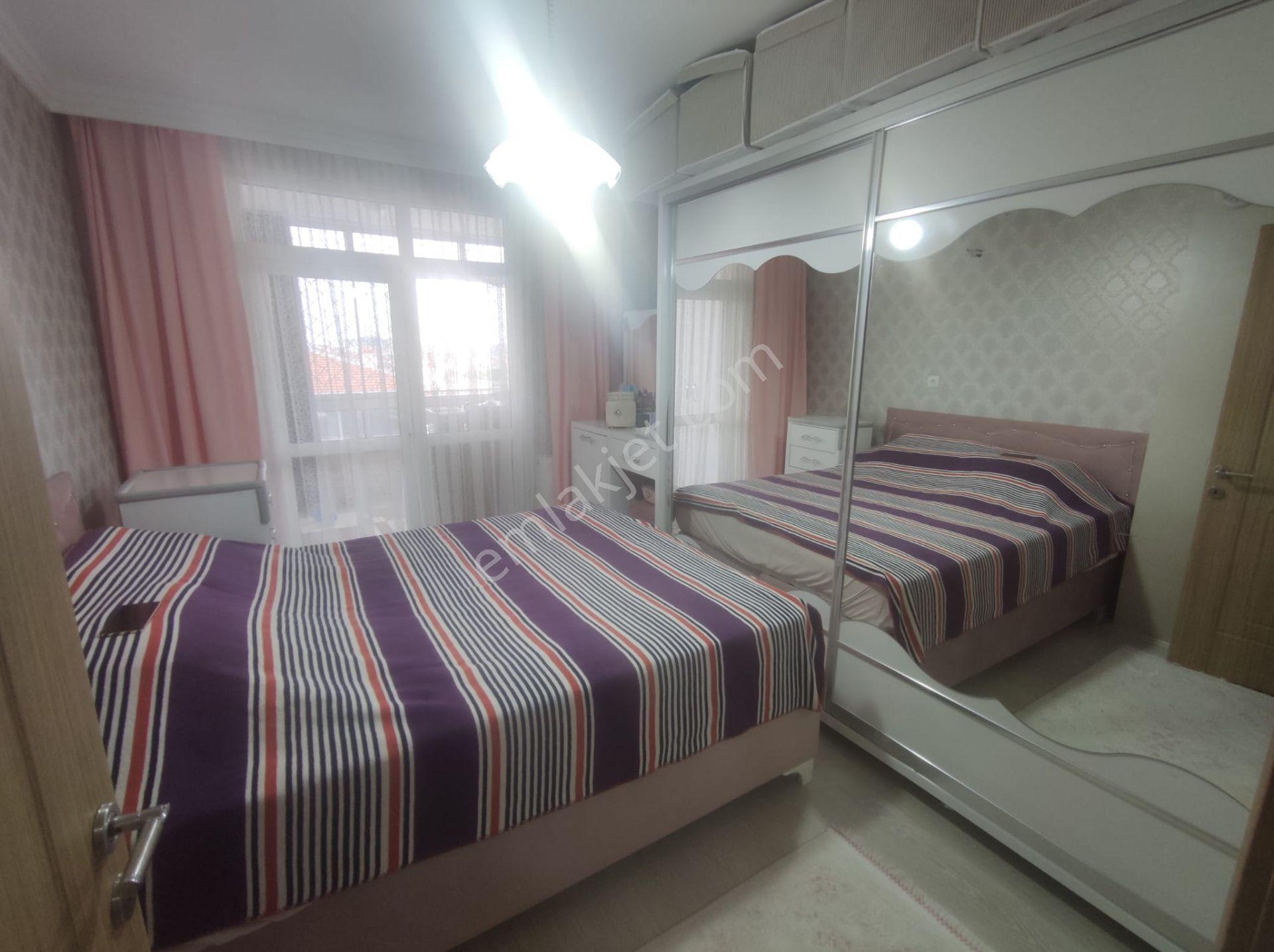 Emin Emlak Satıyor.. Yenişehir Mahallesinde 3+1 Fırsat Ara Kat Satılık Daire — fotoğraf 4