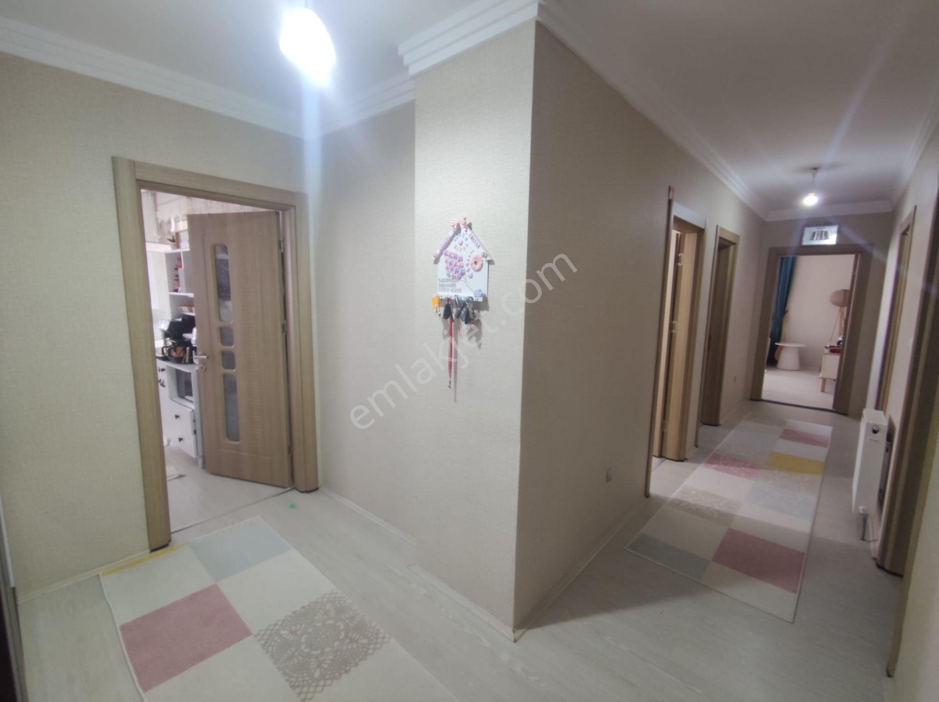 Emin Emlak Satıyor.. Yenişehir Mahallesinde 3+1 Fırsat Ara Kat Satılık Daire — fotoğraf 5