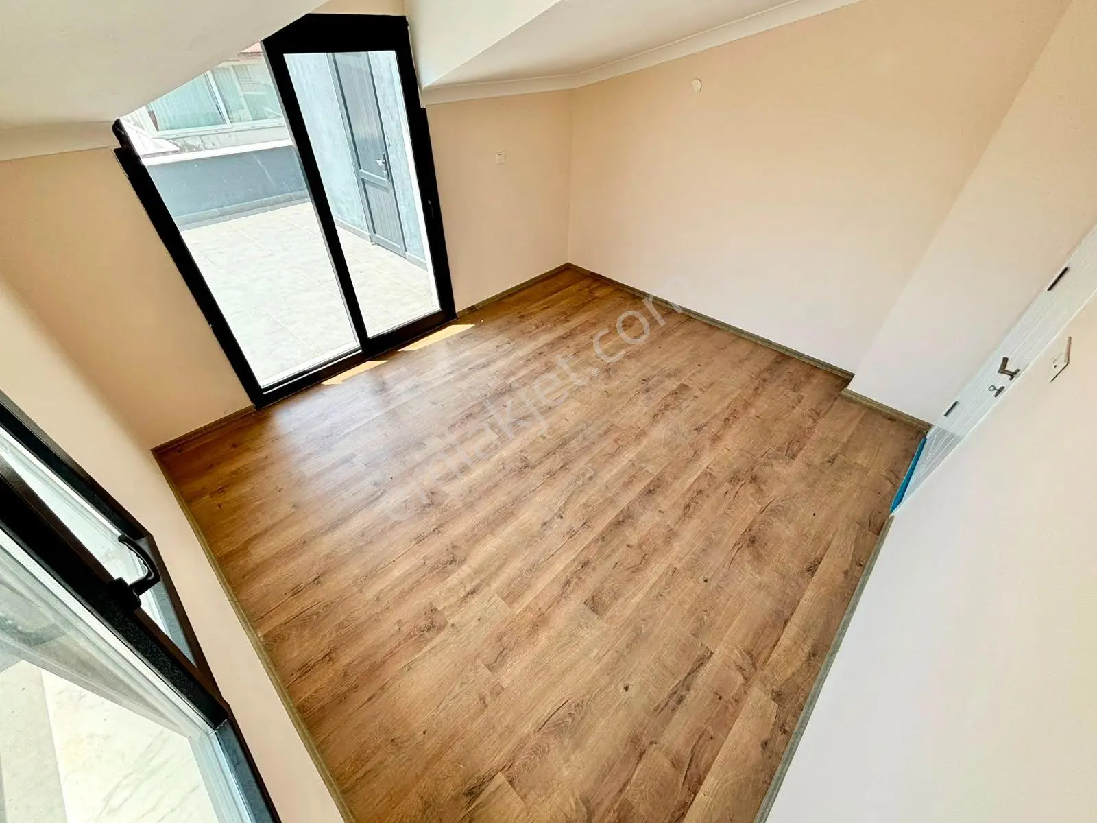 ꧁ay Emlaktan꧂altınoluk'ta Kazdağları Eteklerinde Manzaralı Teraslı Ön Cephe 4+1 Lüks Dubleks Daire — fotoğraf 21
