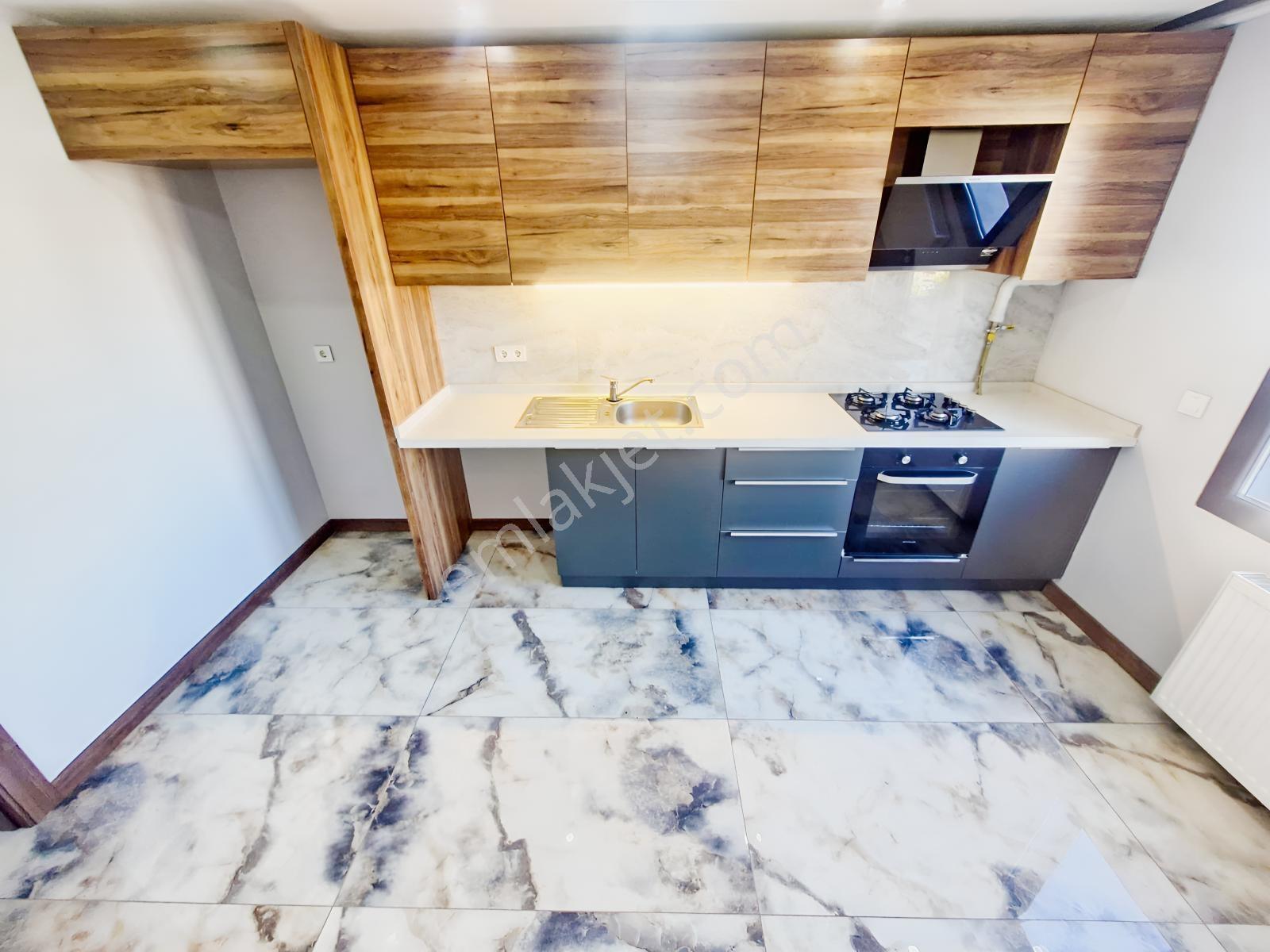 Huzur'dan %80 Kredili Merkezde Satılık 2+1 Daire 100m² Asansörlü — fotoğraf 3