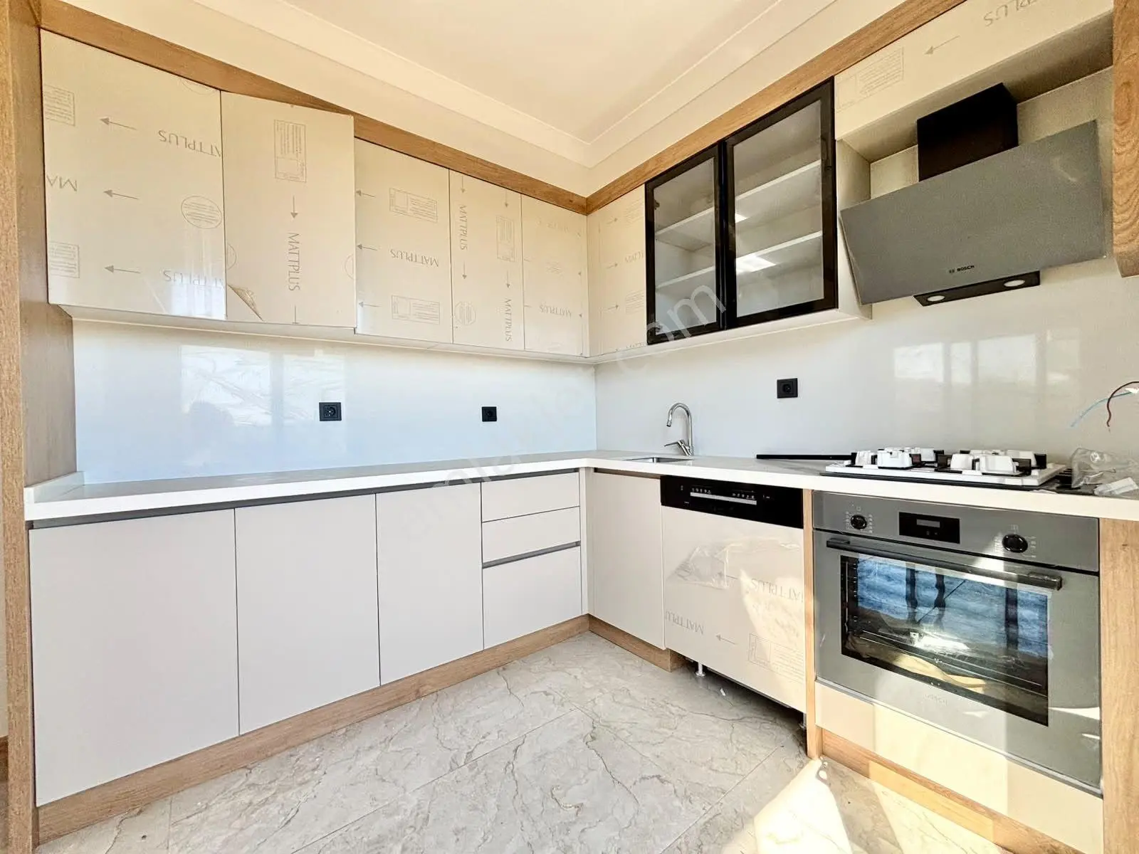 ꧁ay Emlaktan꧂körfezin İncisi Güre'de Yolun Altında Deniz Manzaralı Satılık 3+1 Lüks Dubleks Daire — fotoğraf 3