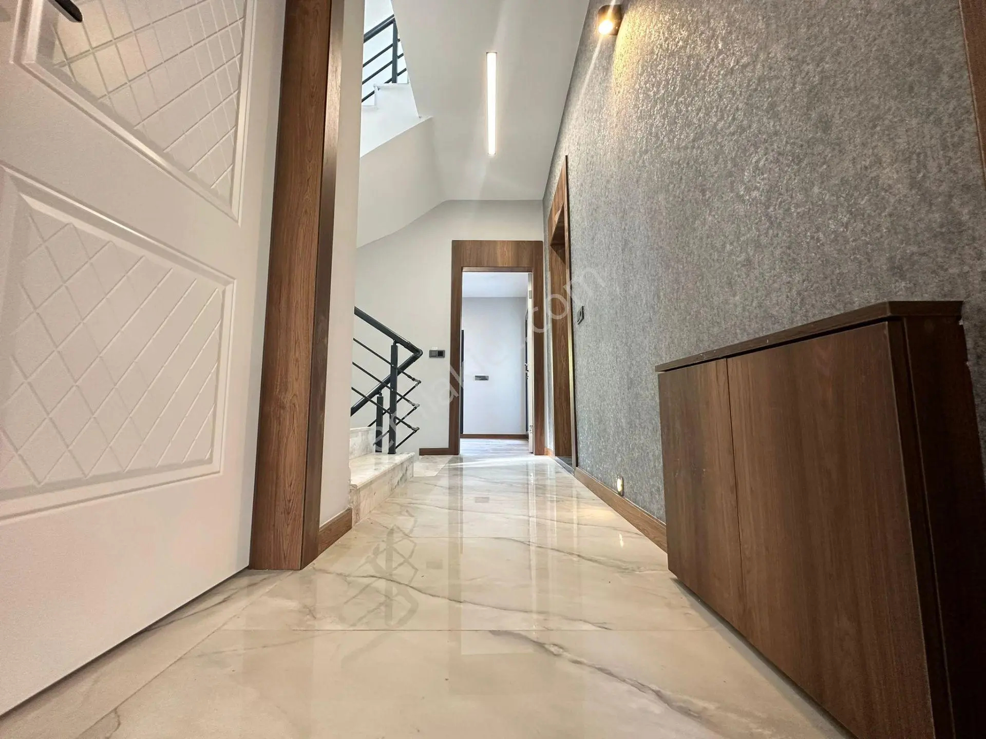 Ay Emlaktangürede Kazdağlarının Eteklerinde Deniz Manzaralı Satılık 3+1 Sitede Tek Müsta — fotoğraf 19