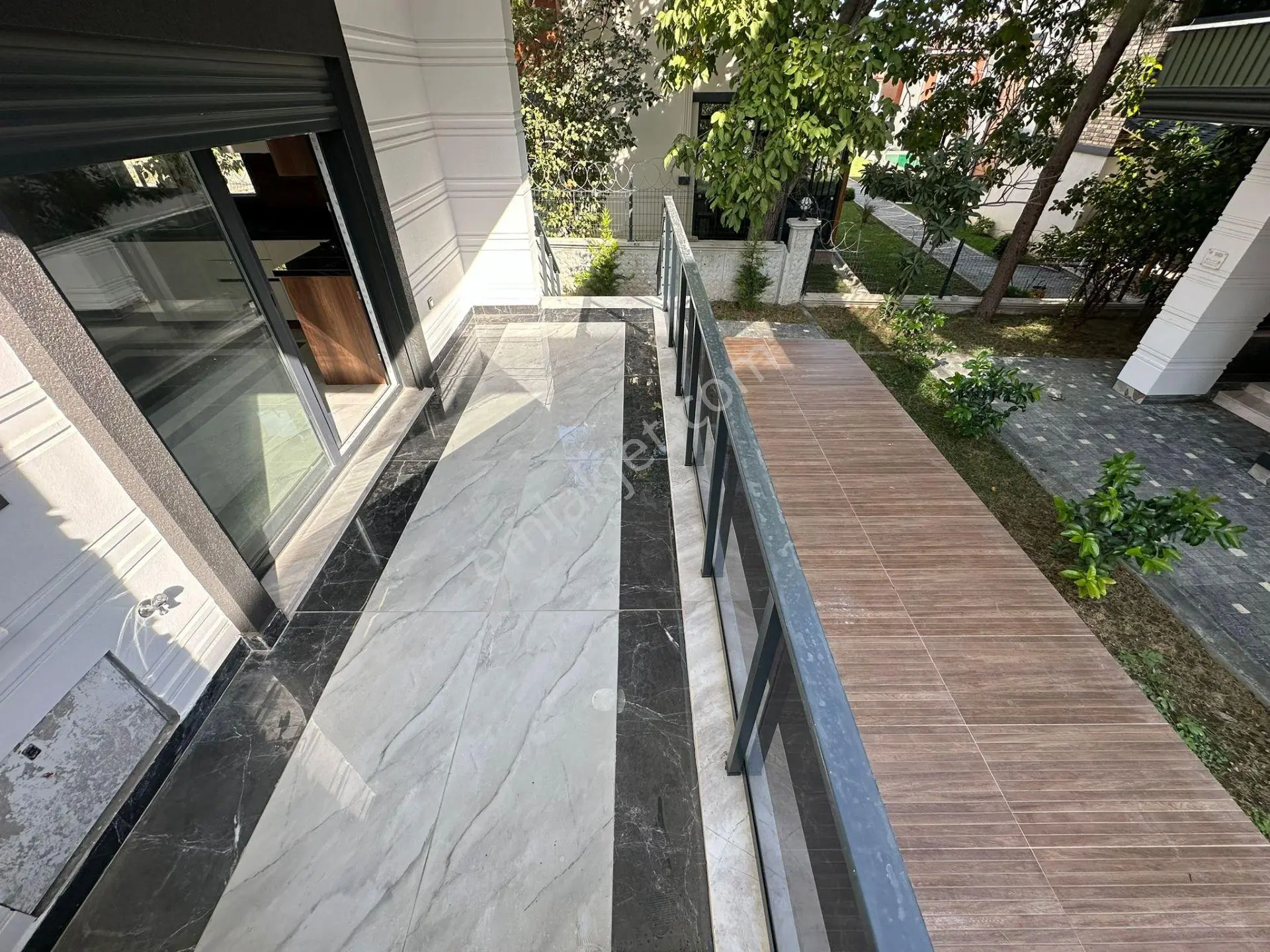 Ay Emlaktangürede Kazdağlarının Eteklerinde Deniz Manzaralı Satılık 3+1 Sitede Tek Müsta — fotoğraf 33