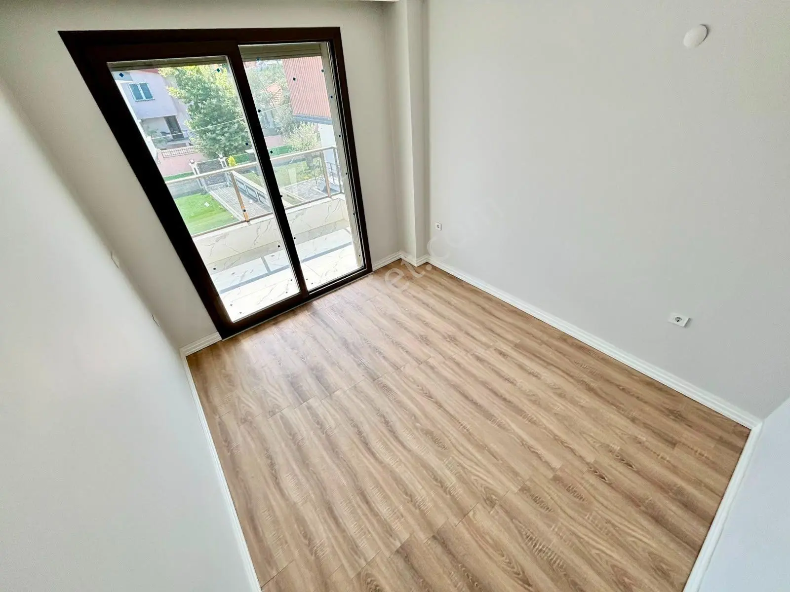 ꧁ay Emlaktan꧂küçükkuyu'da Denize Sadece 250 Mt Satılık 2+1 Ultra Lüks Muhteşem Villa — fotoğraf 31