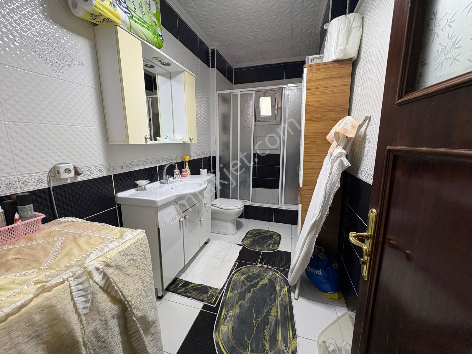 Bahçelievler Çamlık Caddesi Satılık 3+1 Asansörlü Daire 130 M2 — fotoğraf 21