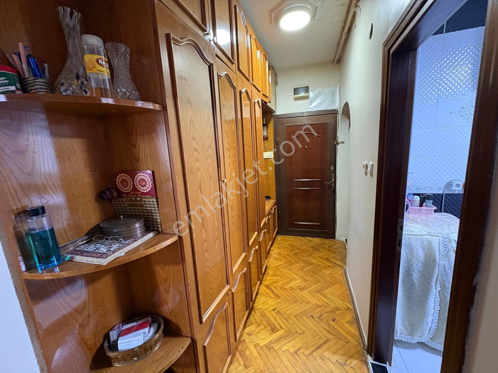Bahçelievler Çamlık Caddesi Satılık 3+1 Asansörlü Daire 130 M2 — fotoğraf 28