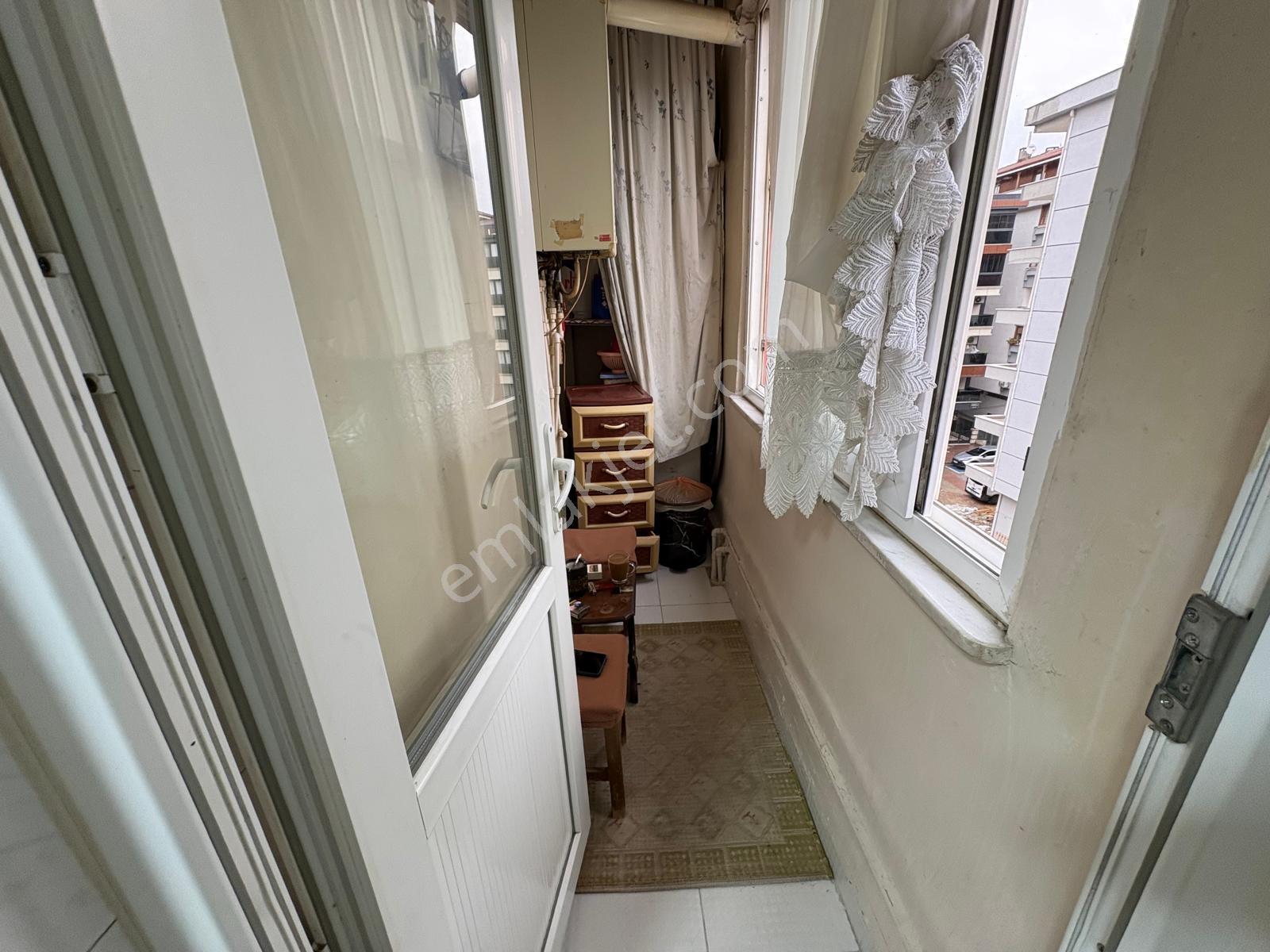 Bahçelievler Çamlık Caddesi Satılık 3+1 Asansörlü Daire 130 M2 — fotoğraf 30