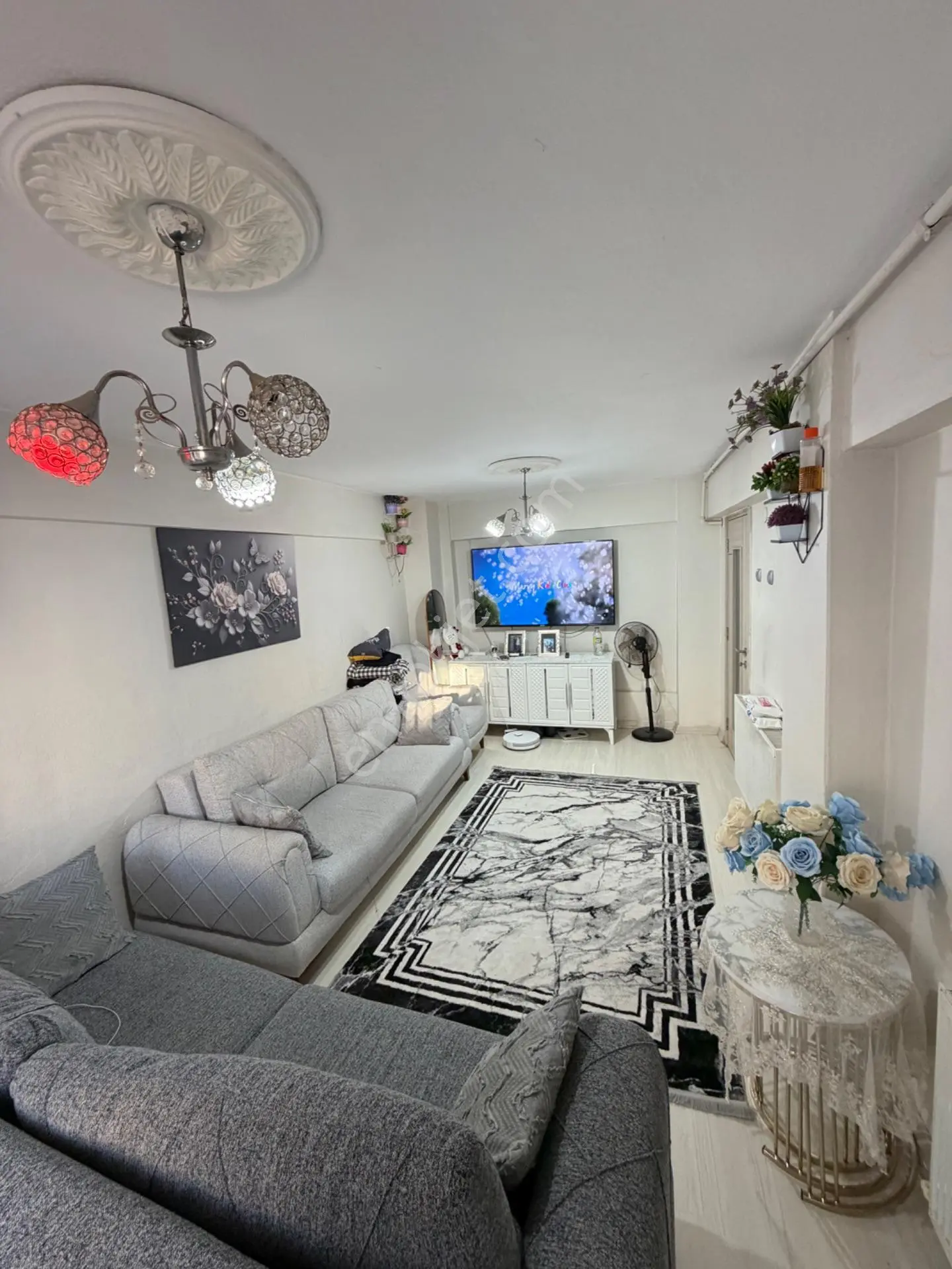 Zeytinlik Mahallesinde 2+1 2.Kat Doğal Gazlı