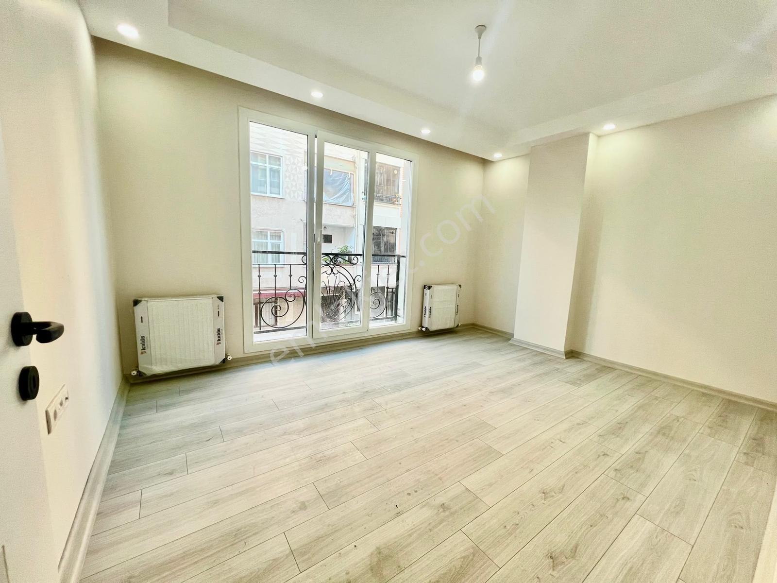 Yeşilova'da Sıfır 2+1 70 M2 Asansörlü Lüks Arakat.esra Emlak