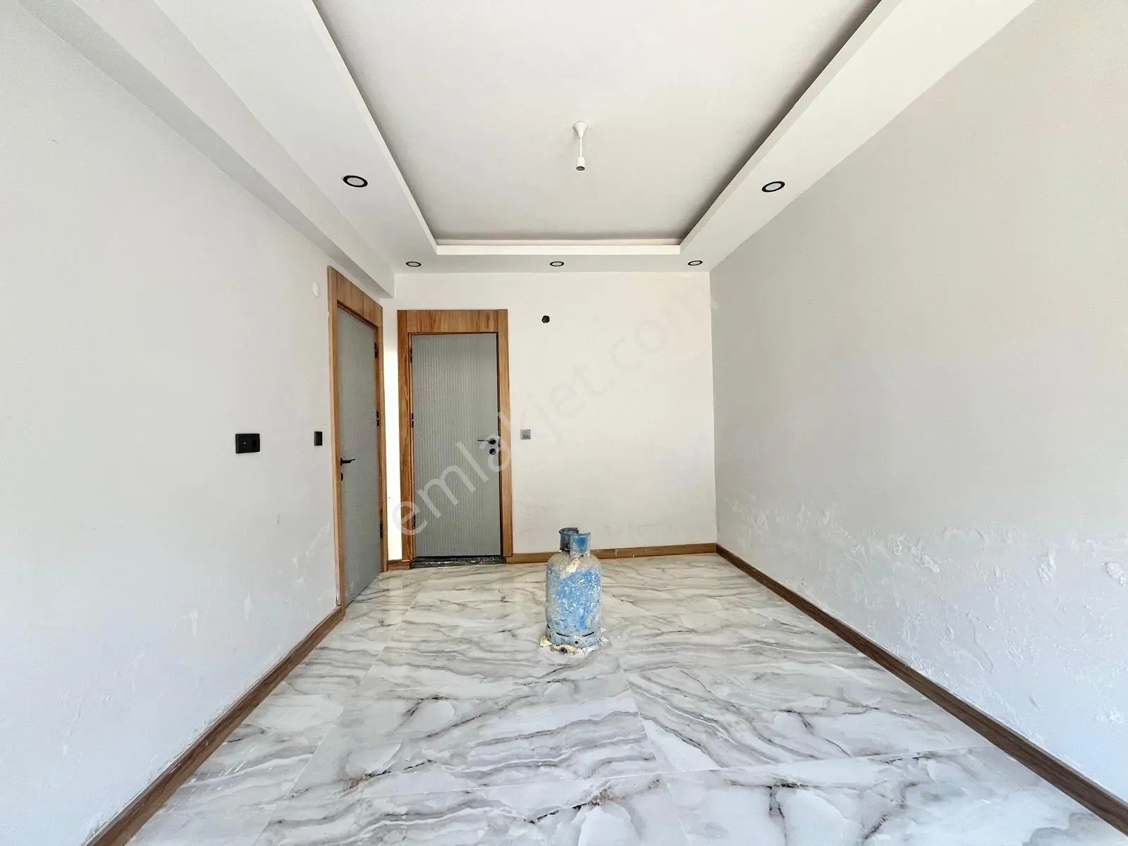 Ay Emlaktan Pelitköy'de Denize Sadece 1 Sokak Doğa İle İç İçe Satılık 4+1 Lüks Müstakil Villa — fotoğraf 17
