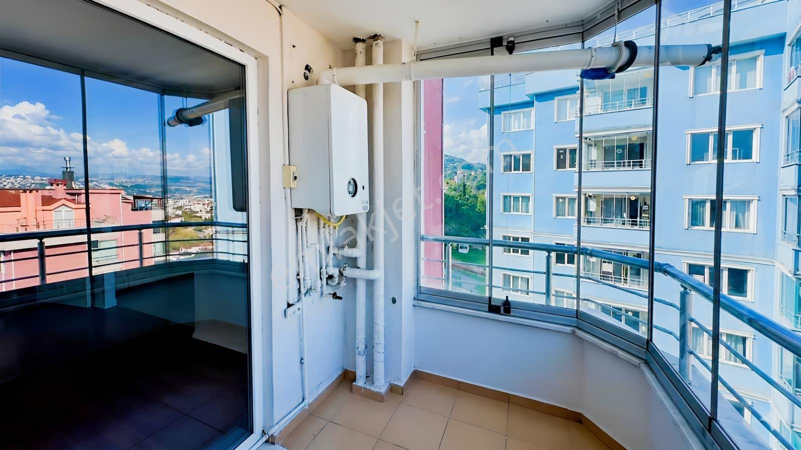 Canik'de Şehir Manzaralı 3+1 Uygun Ara Kat Daire — fotoğraf 8
