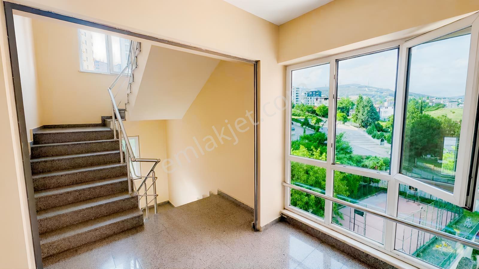 Canik'de Şehir Manzaralı 3+1 Uygun Ara Kat Daire — fotoğraf 20
