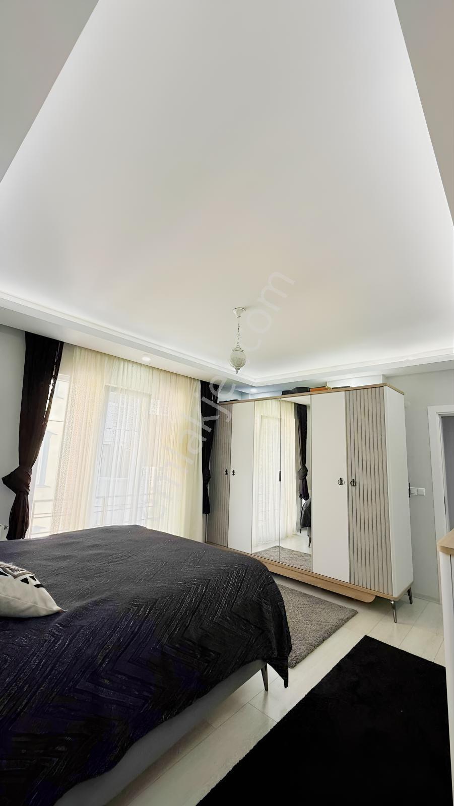Karasamsun'da Mükemmel Genişlikte 4+1 Daire — fotoğraf 8