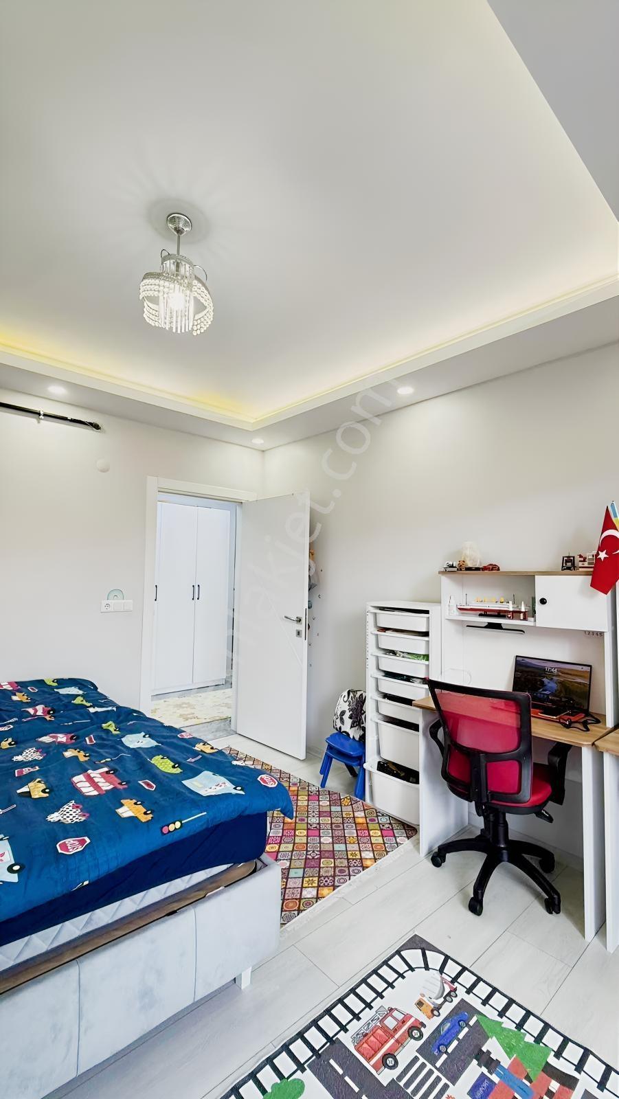 Karasamsun'da Mükemmel Genişlikte 4+1 Daire — fotoğraf 24