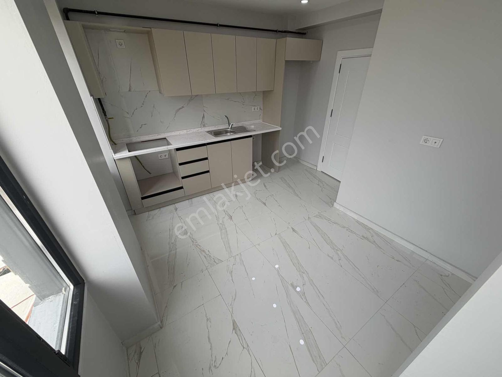Aydın İnş.1.cebeci Cad Komşu 2+1 Balkonlu Sıfır Ara Kat Daireler — fotoğraf 7