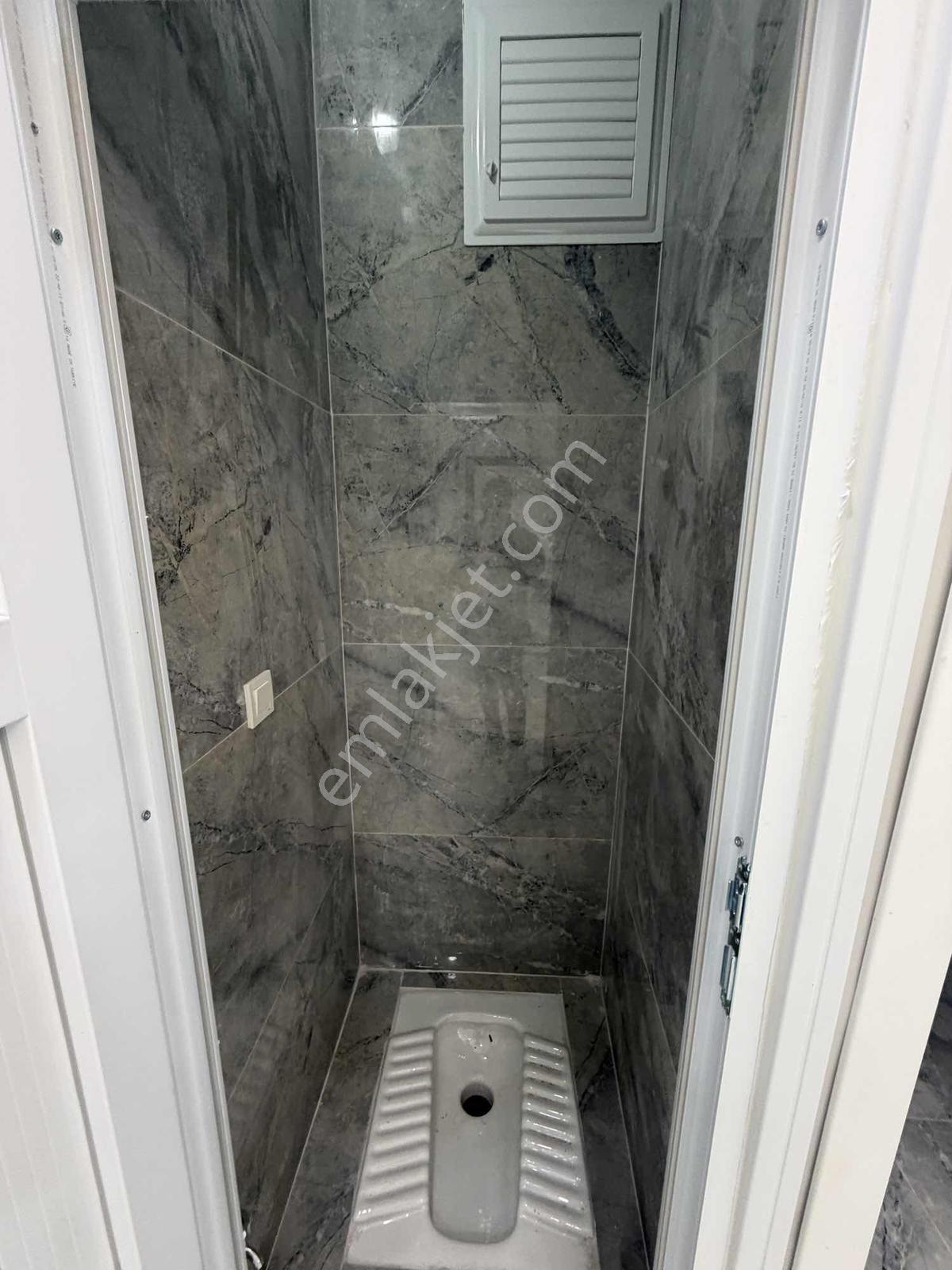 Aydın İnş.1.cebeci Cad Komşu 2+1 Balkonlu Sıfır Ara Kat Daireler — fotoğraf 13