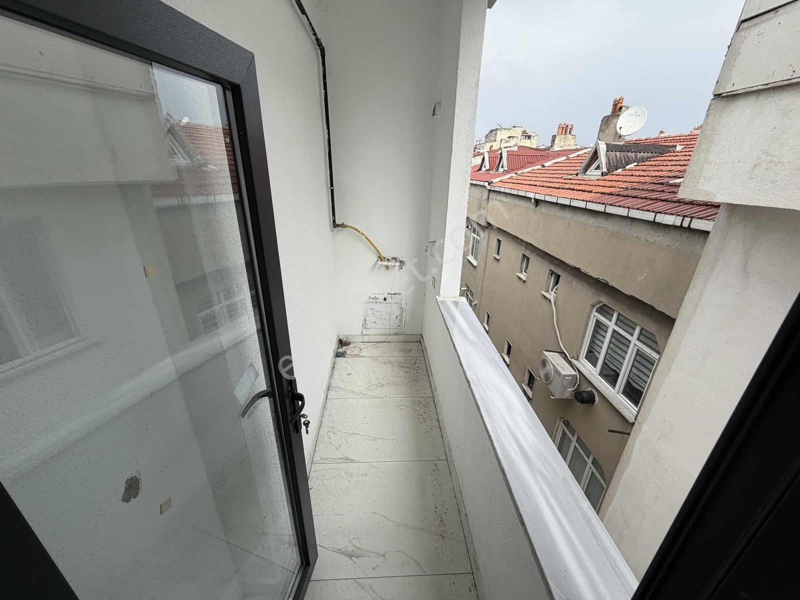 Aydın İnş.1.cebeci Cad Komşu 2+1 Balkonlu Sıfır Ara Kat Daireler — fotoğraf 22