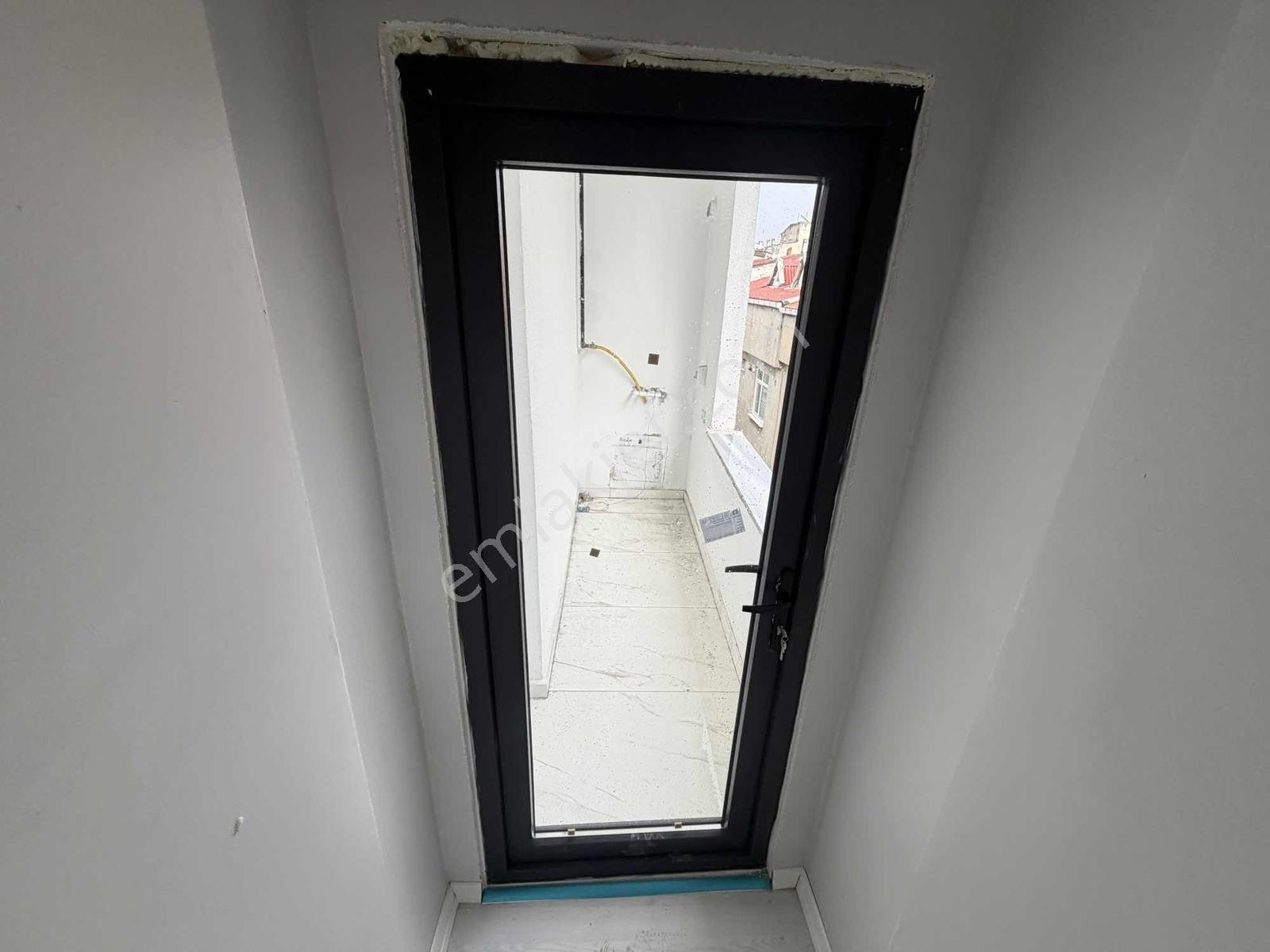 Aydın İnş.1.cebeci Cad Komşu 2+1 Balkonlu Sıfır Ara Kat Daireler — fotoğraf 23