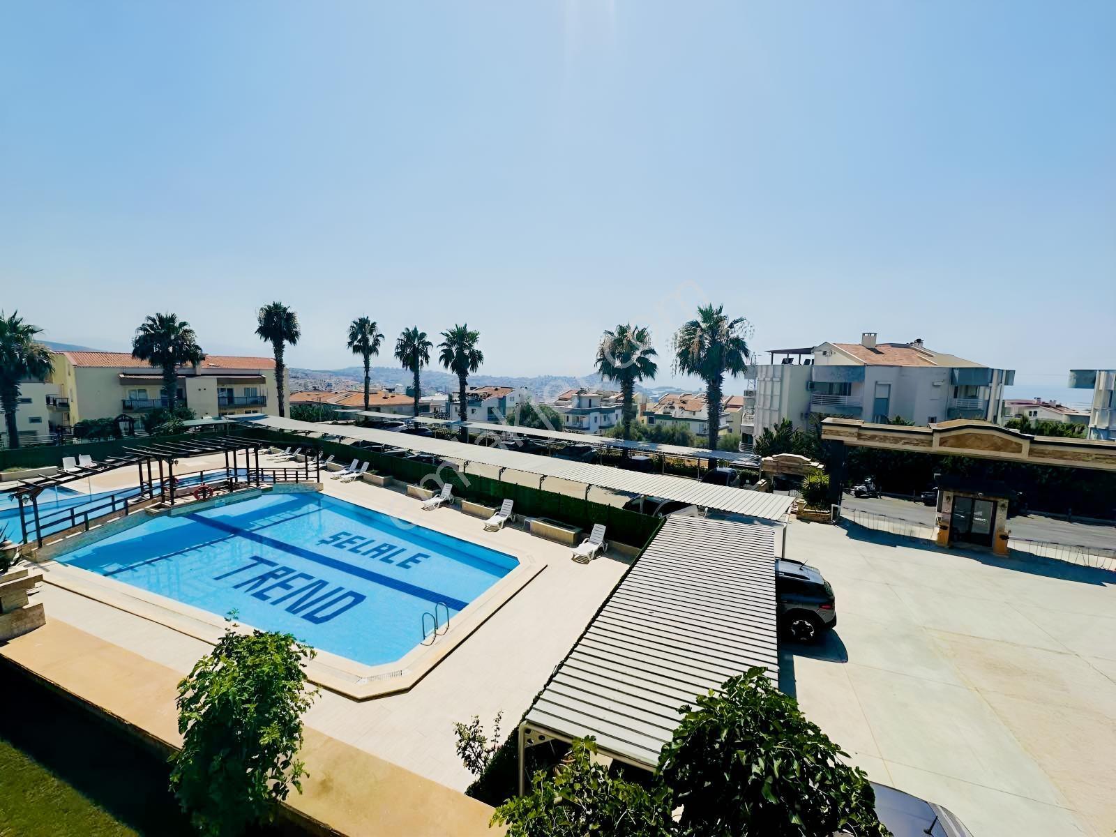 Kuşadası Ege Mahallesinde 4+1 Arakat Geniş Satlık Daire — fotoğraf 7