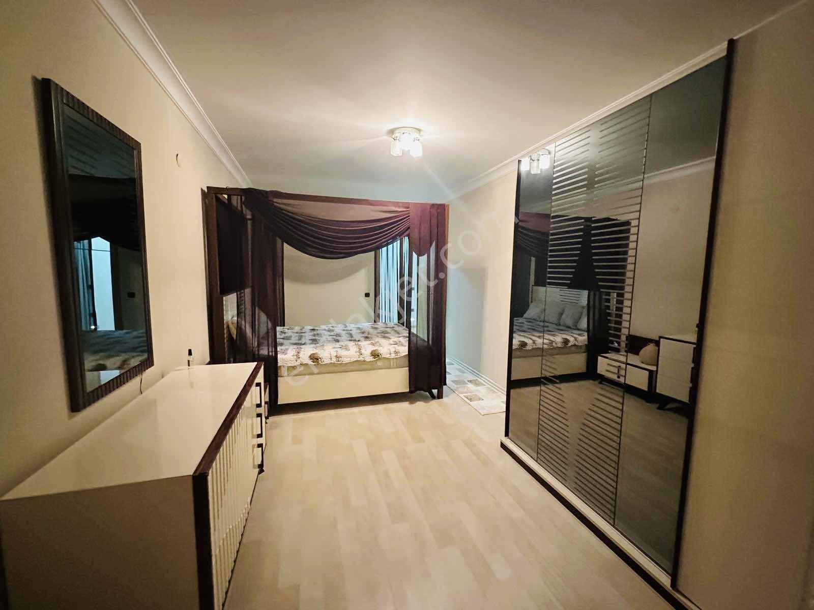 Kuşadası Ege Mahallesinde 4+1 Arakat Geniş Satlık Daire — fotoğraf 14