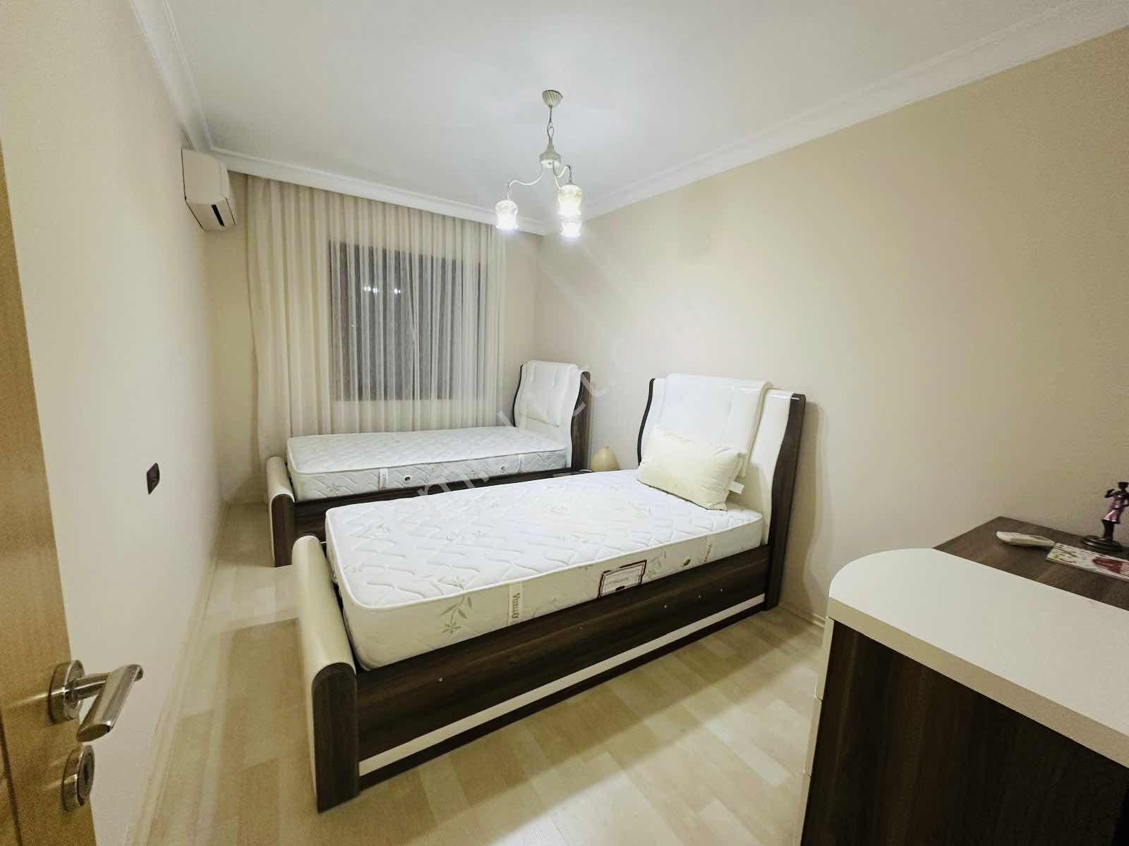 Kuşadası Ege Mahallesinde 4+1 Arakat Geniş Satlık Daire — fotoğraf 26