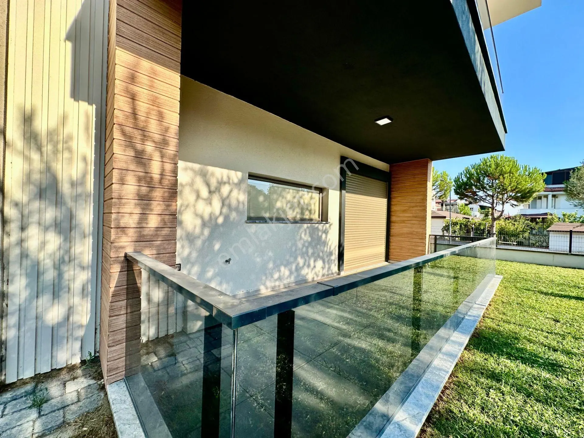 Ay Emlaktan Tahtakuşlarda Denize 300 M Yeşillikler İçerisinde Huzur Bulacağınız 4+1 Villa — fotoğraf 5