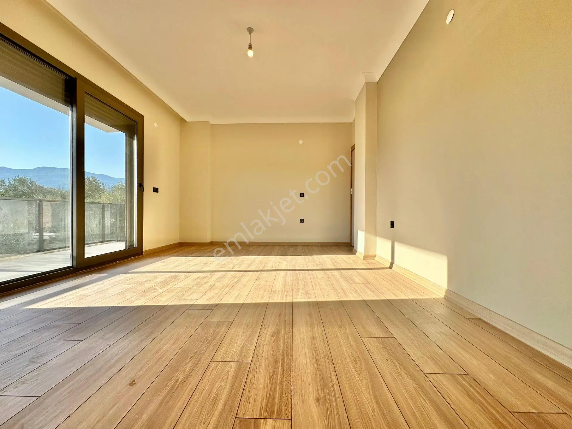Ay Emlaktan Tahtakuşlarda Denize 300 M Yeşillikler İçerisinde Huzur Bulacağınız 4+1 Villa — fotoğraf 16
