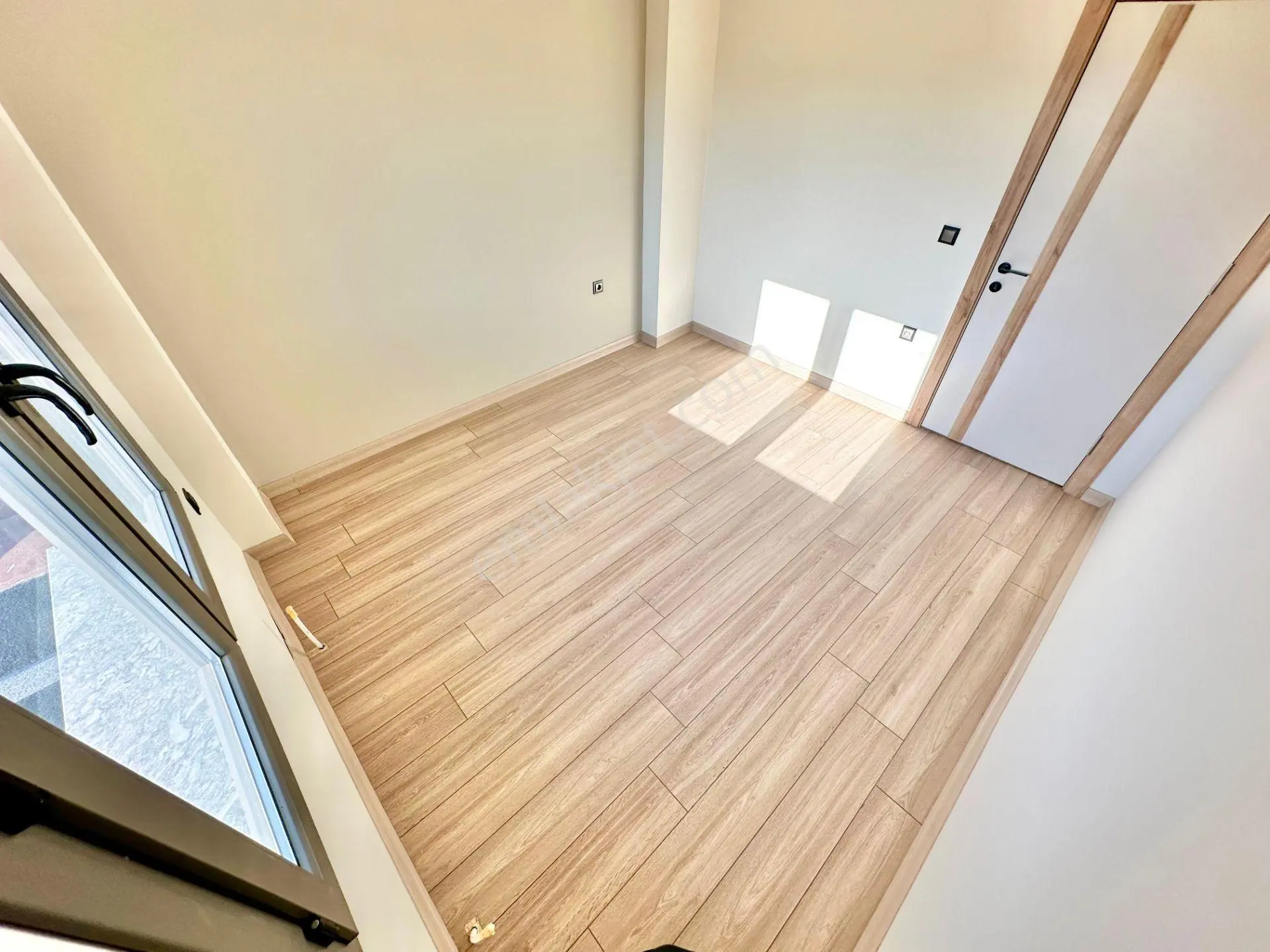 Ay Emlaktan Tahtakuşlarda Denize 300 M Yeşillikler İçerisinde Huzur Bulacağınız 4+1 Villa — fotoğraf 21