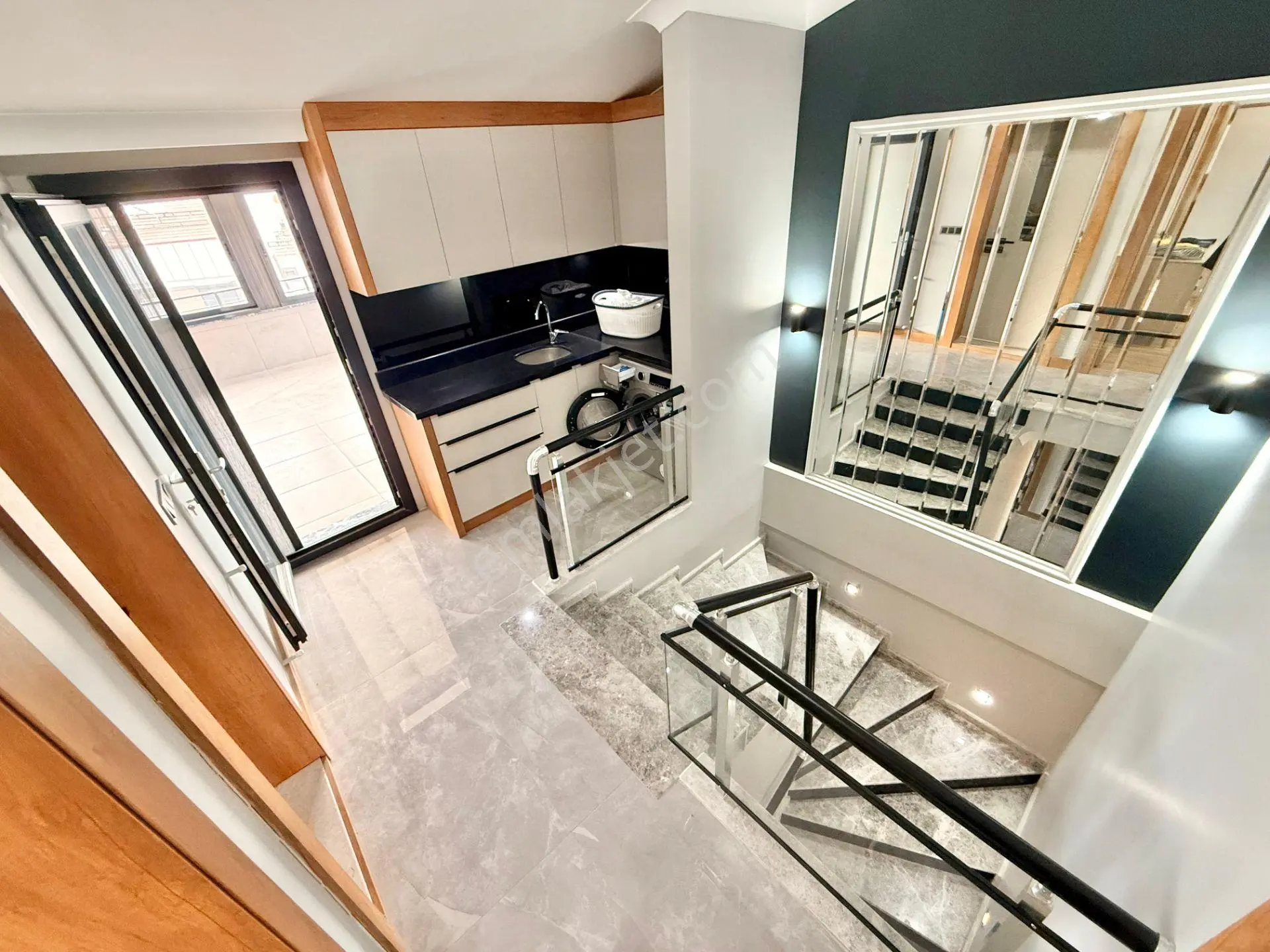 .꧁yetkili Ay Emlaktan꧂denize Sadece 200 Mt Yüzme Havuzlu Güvenlikli Satılık 4+1 Eşyalı Dublex Daire — fotoğraf 10