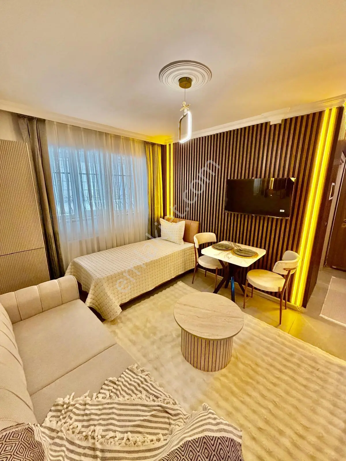 Paü' Ye Yakın Lüx Eşyalı 1+0 Satılık Apart — fotoğraf 2