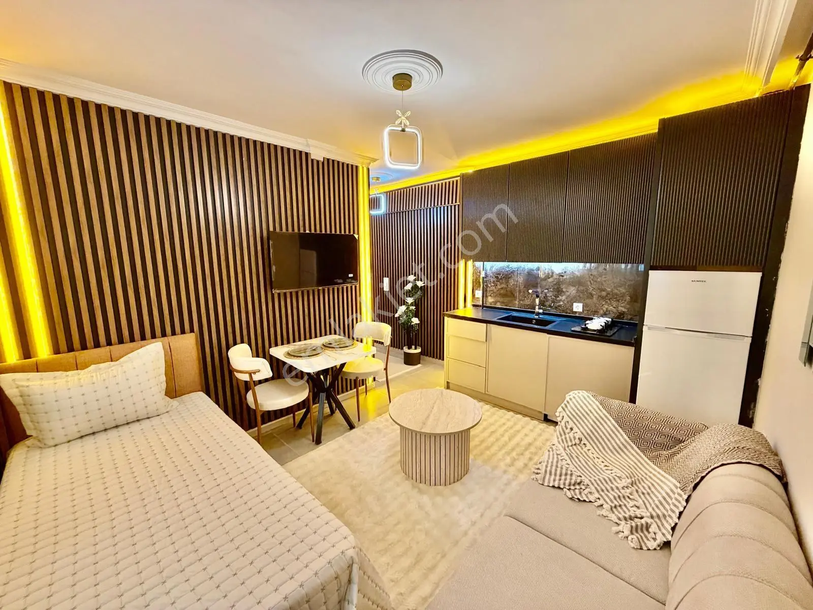 Paü' Ye Yakın Lüx Eşyalı 1+0 Satılık Apart — fotoğraf 3