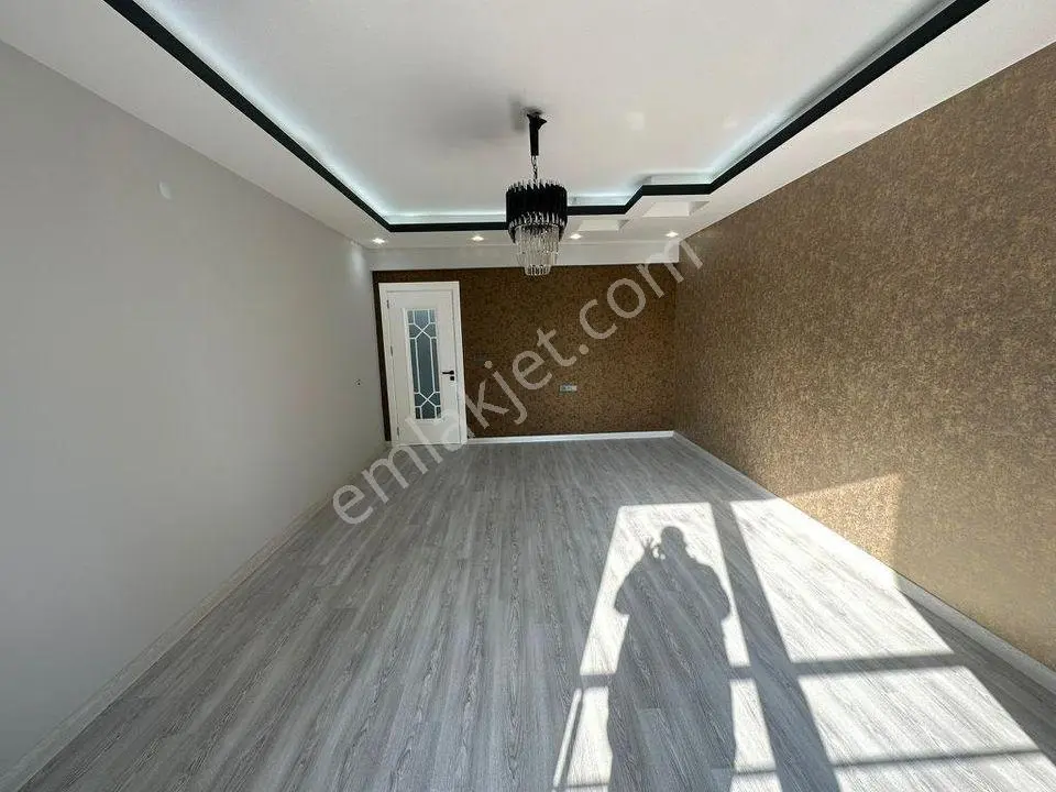 Marmarapark Avm Arkası Acil Satılık Metrobüse Komşu 2+1 Lüx Dairemiz — fotoğraf 4