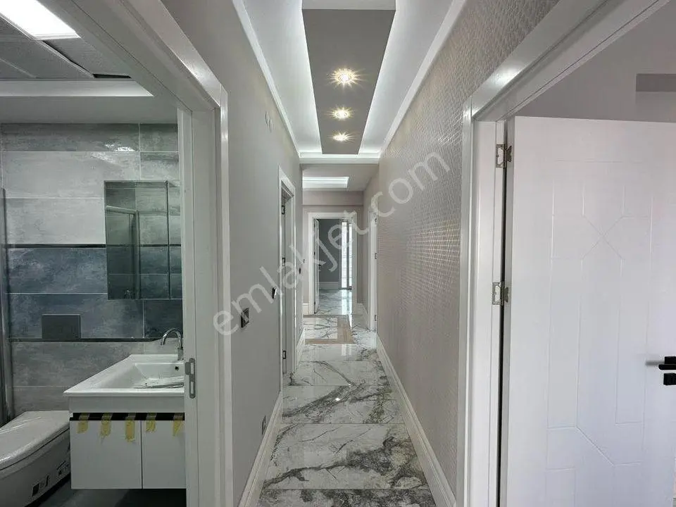 Marmarapark Avm Arkası Acil Satılık Metrobüse Komşu 2+1 Lüx Dairemiz — fotoğraf 11