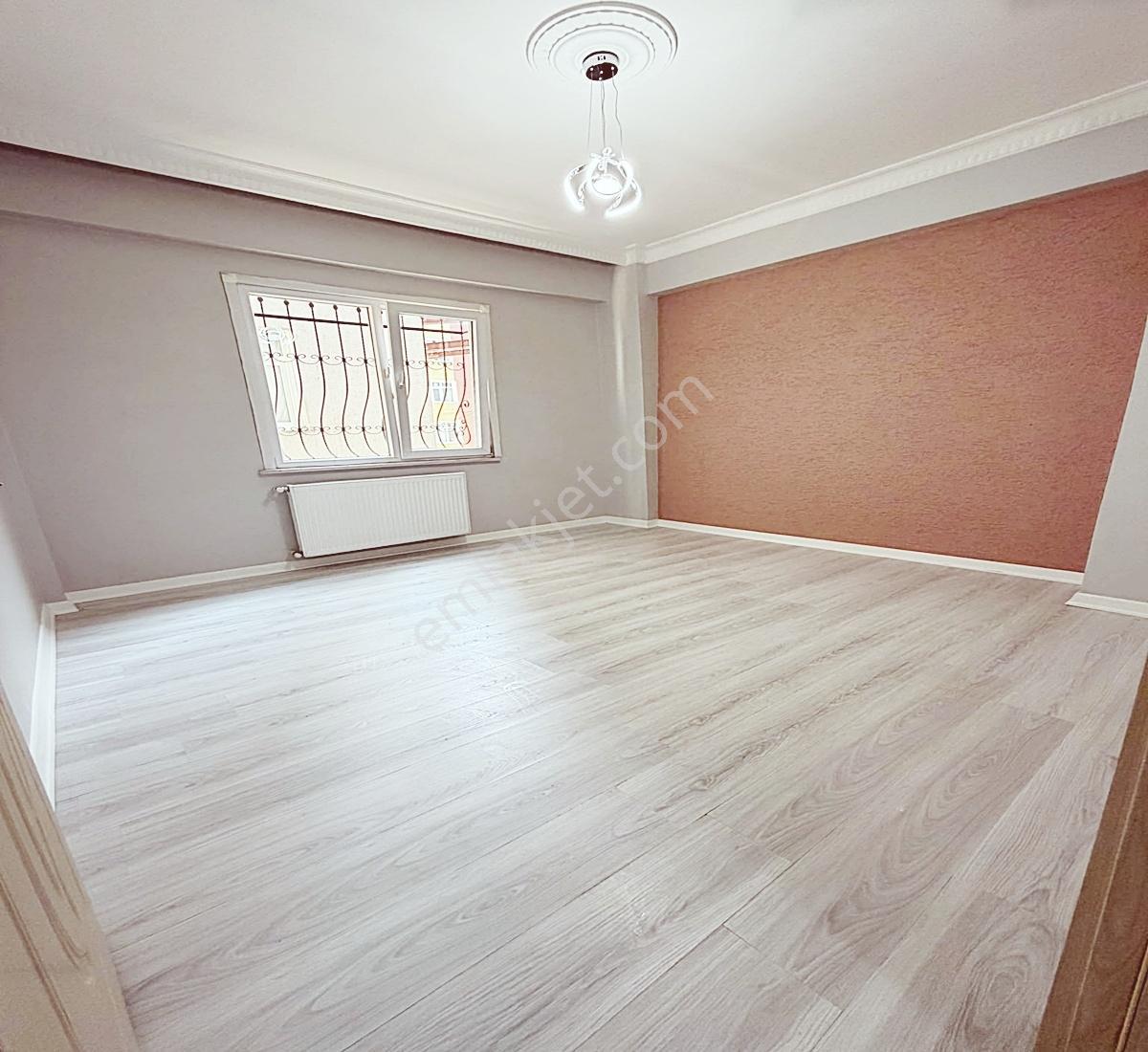 Çok Acil Eksper Ücreti Yok 3+1 130 Full Dekorlu Ebeveyn Banyolu — fotoğraf 2