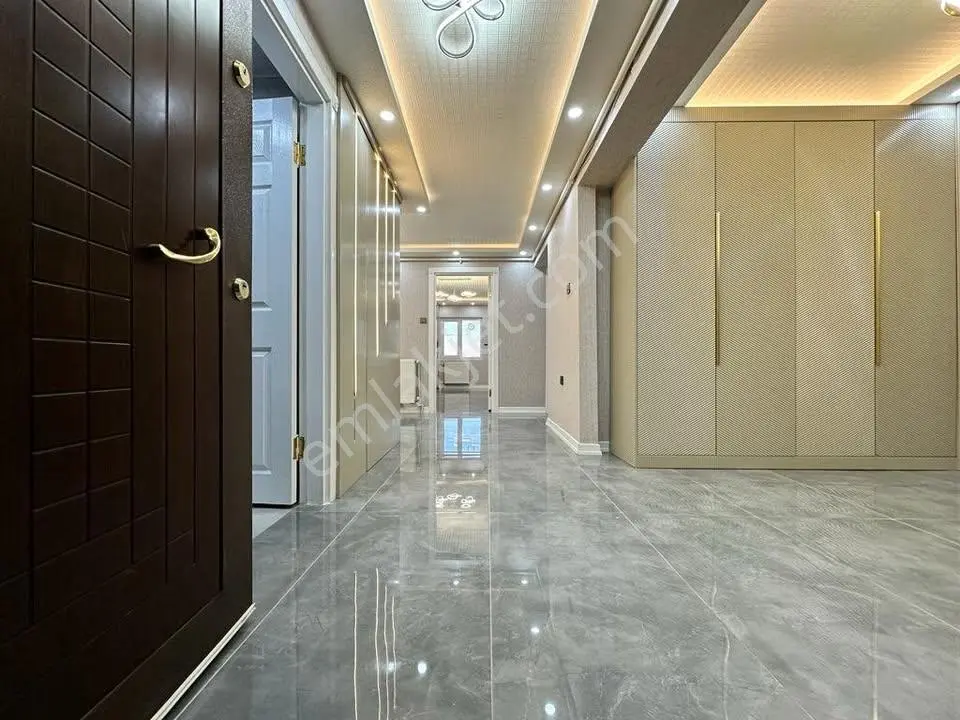 Beylikdüzü Merkez'de Oturuma Hazır Full+full Siteiçi 2+1 Dairemiz... — fotoğraf 8