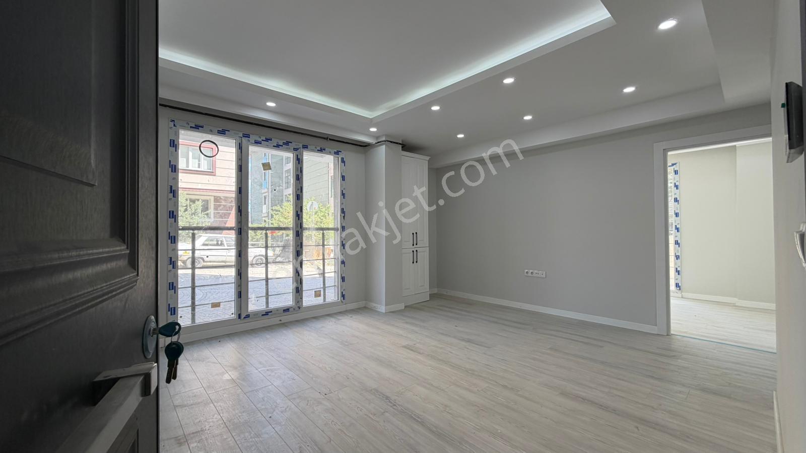 Ortacami Mahallesi Muratlı Caddesine Yakın Satılık 2+1 Daire — fotoğraf 2