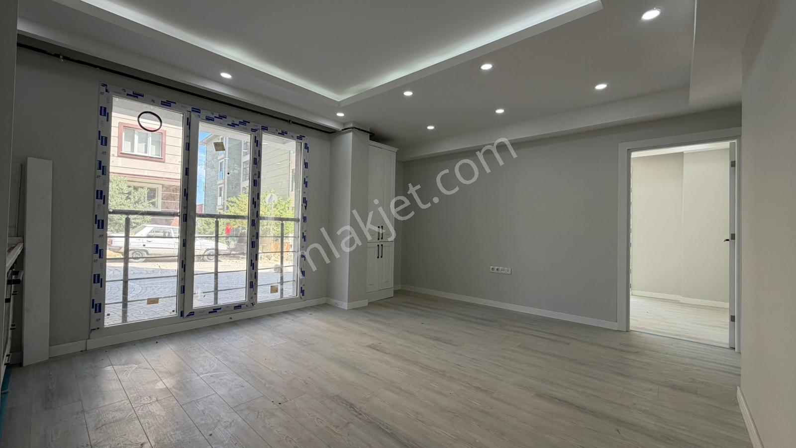 Ortacami Mahallesi Muratlı Caddesine Yakın Satılık 2+1 Daire — fotoğraf 3