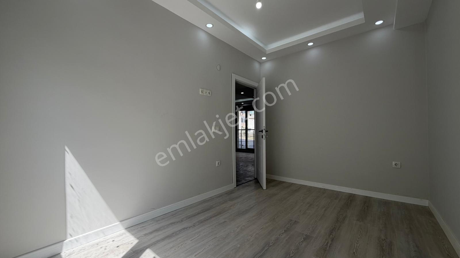 Ortacami Mahallesi Muratlı Caddesine Yakın Satılık 2+1 Daire — fotoğraf 18