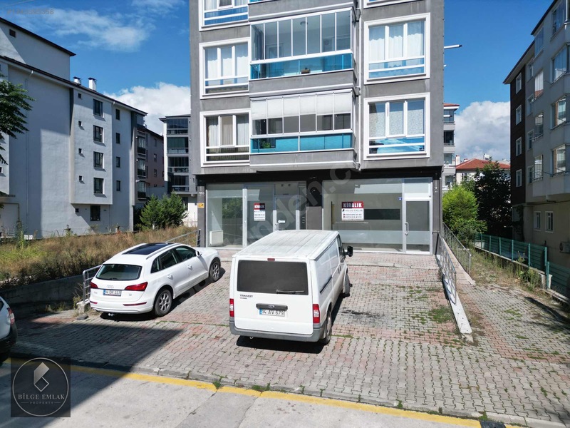Karaçayır'da Kiralık 260 M2 Zemin + 50 M2 Depolu İşyeri — fotoğraf 3